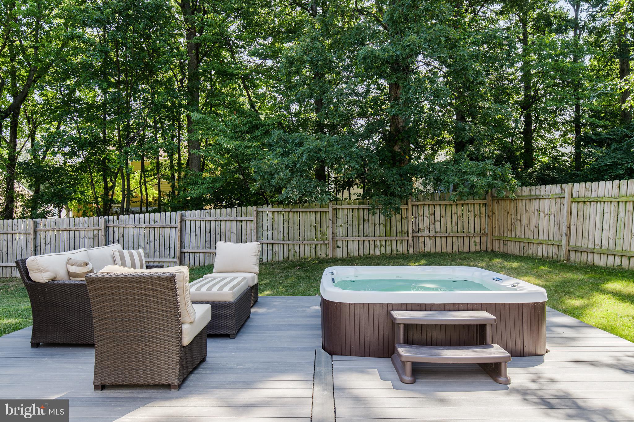 KINGS COURT - Residential