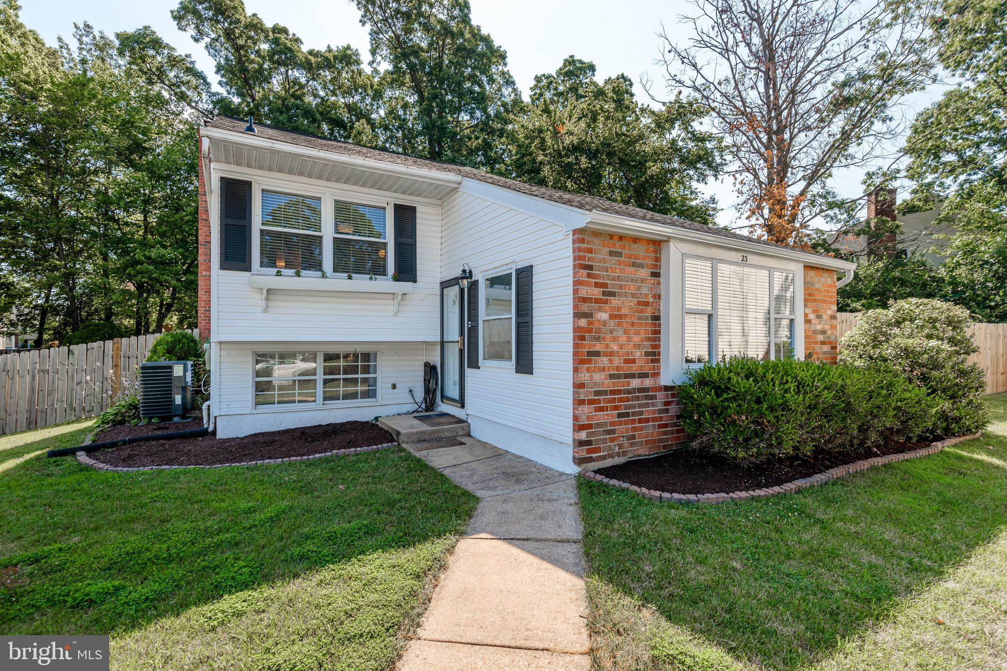 KINGS COURT - Residential