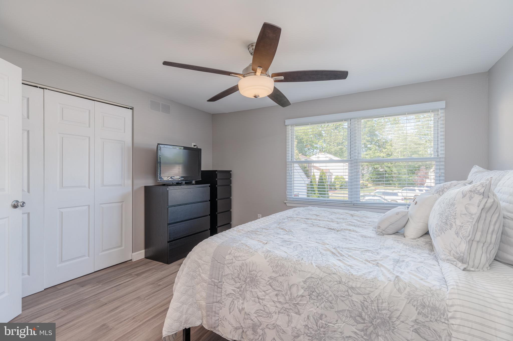 KINGS COURT - Residential