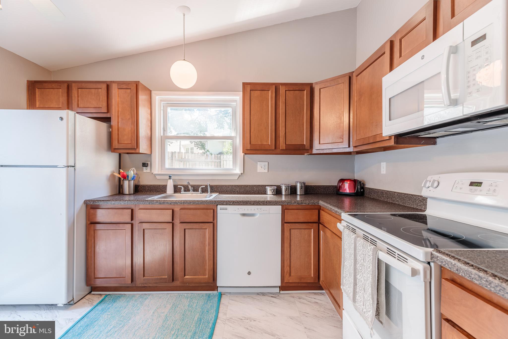 KINGS COURT - Residential