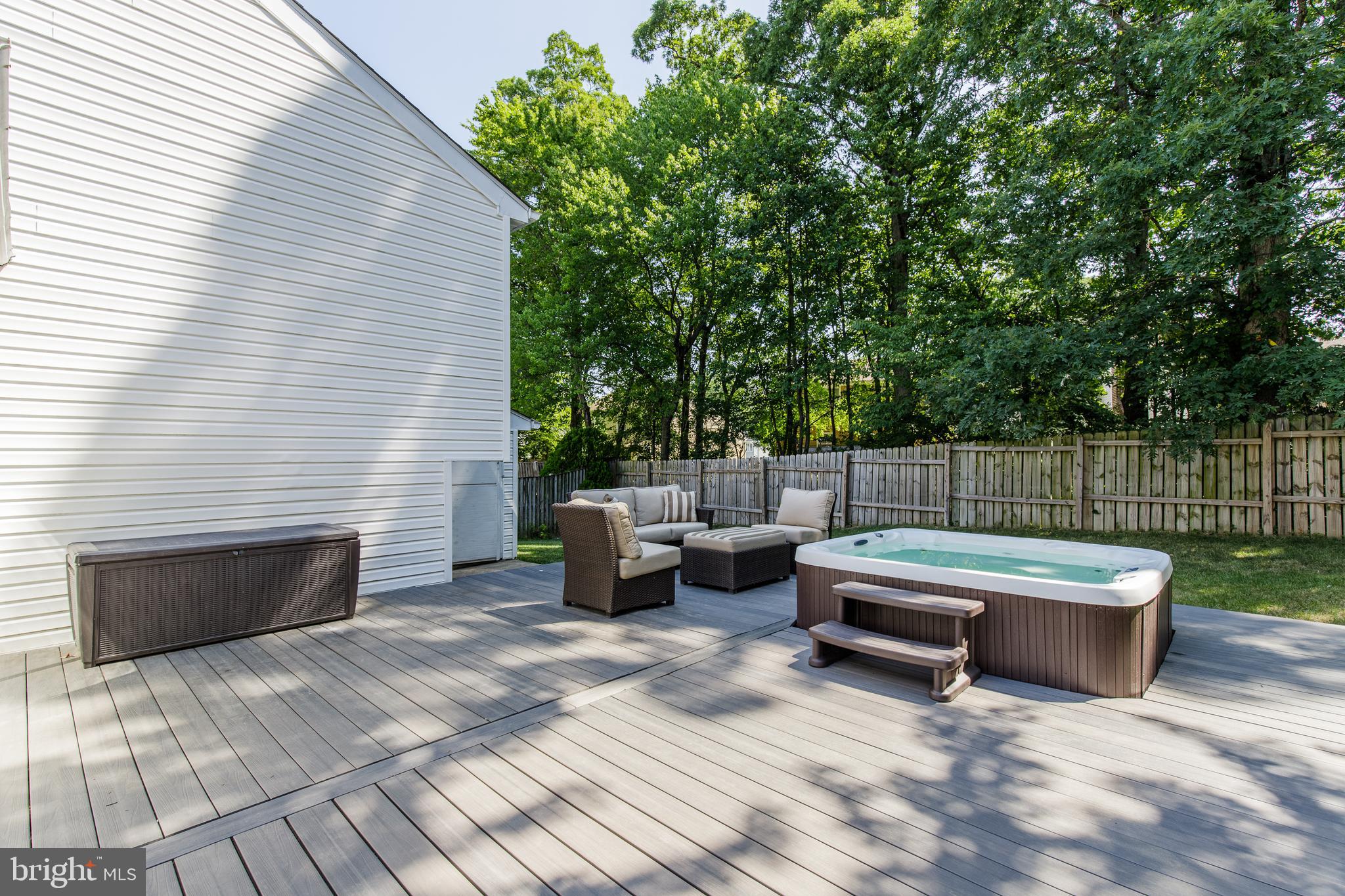 KINGS COURT - Residential