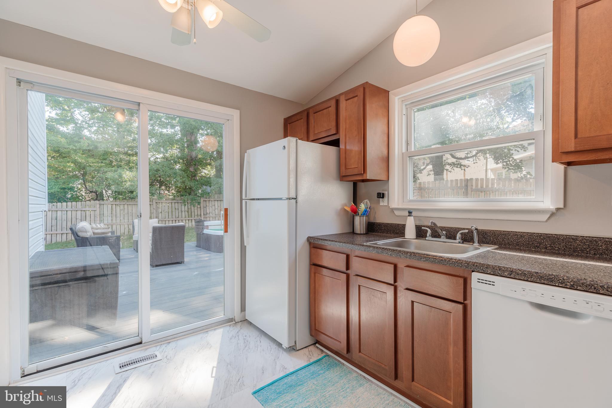 KINGS COURT - Residential