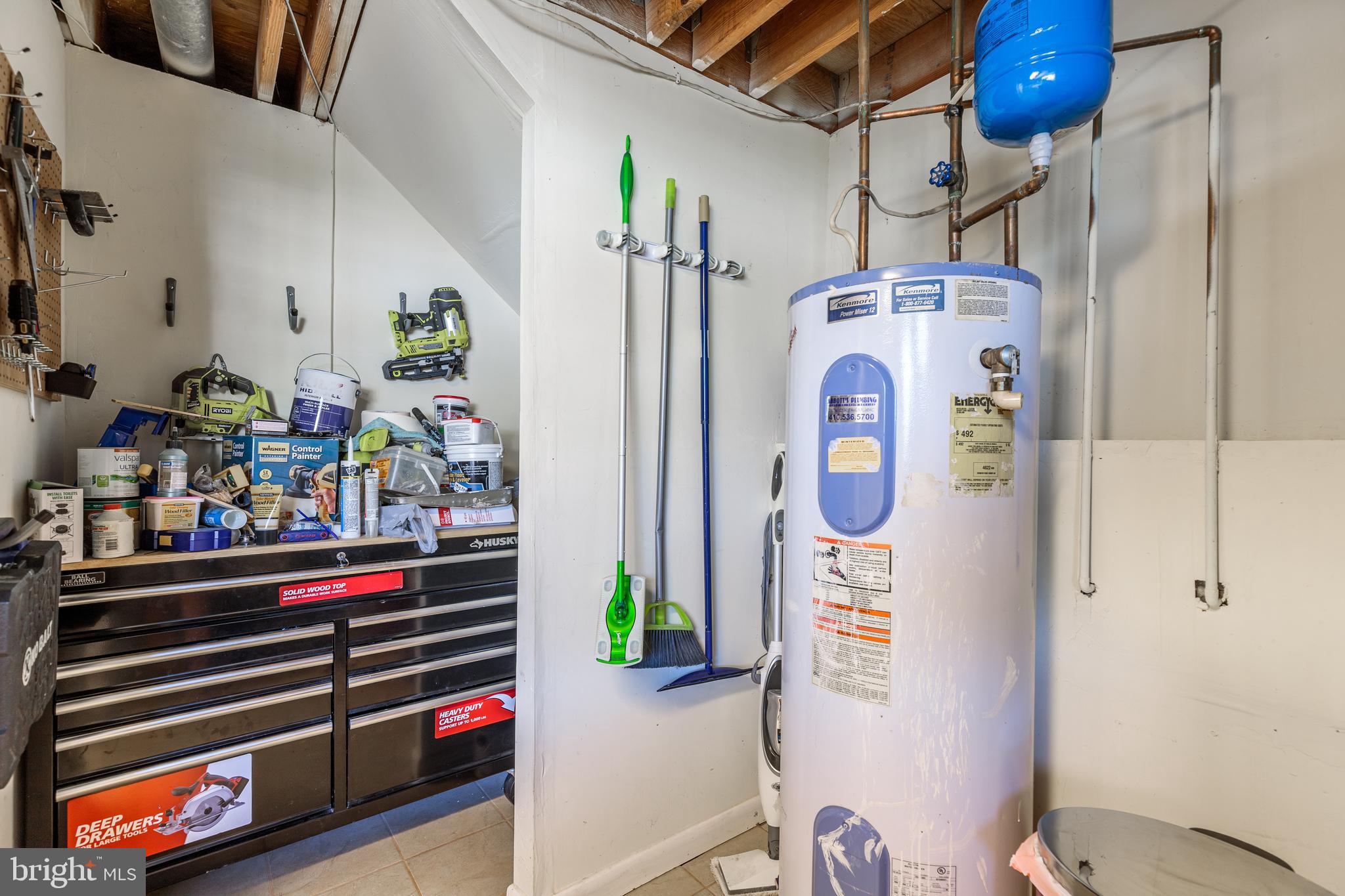 KINGS COURT - Residential