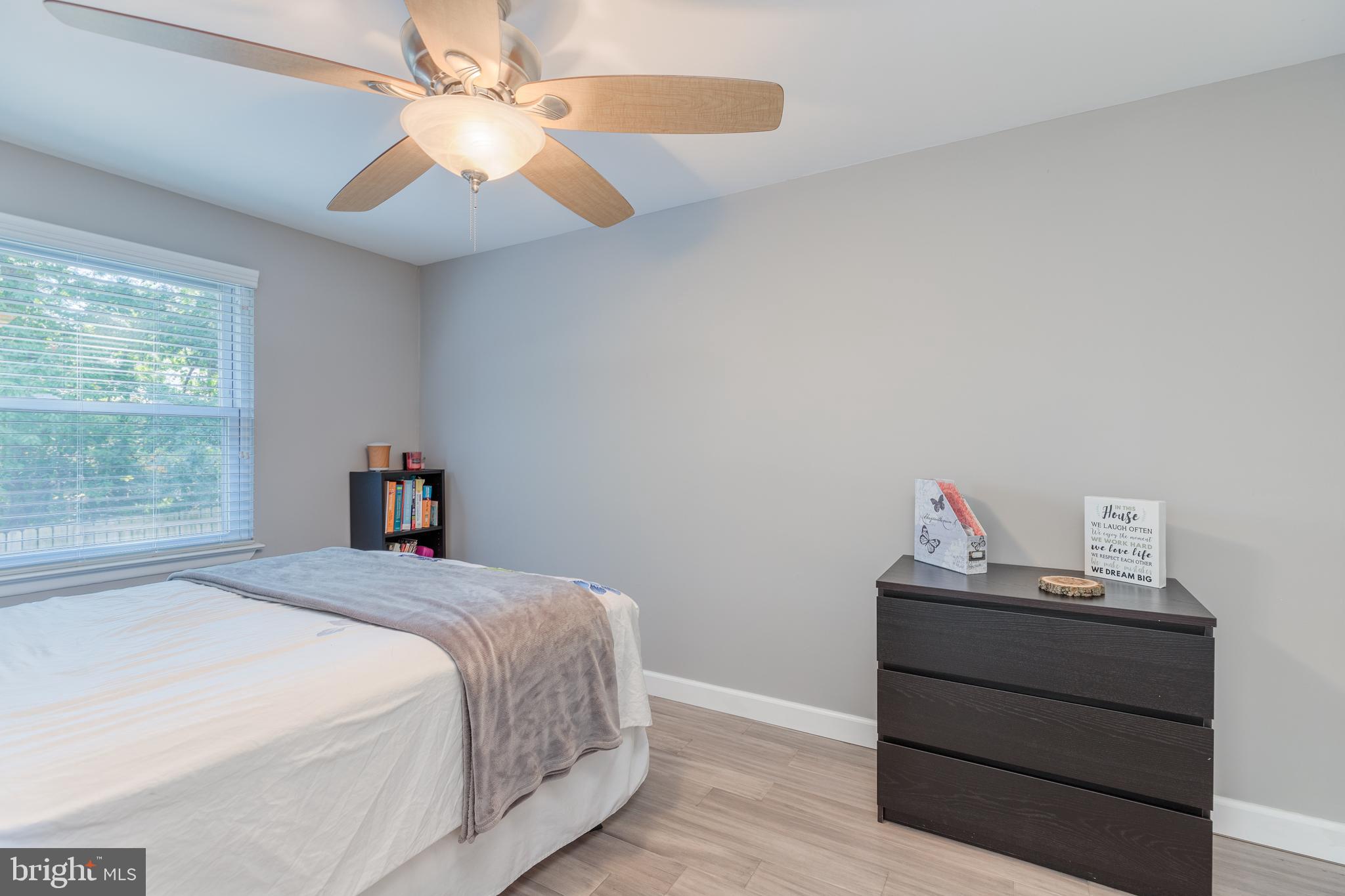 KINGS COURT - Residential