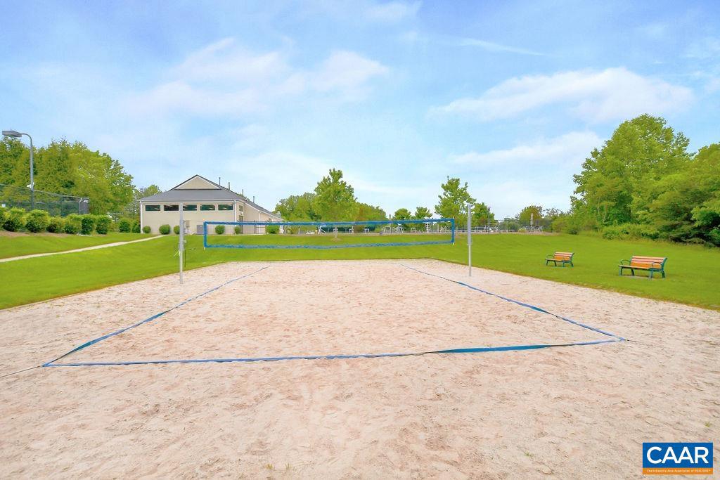 FOREST LAKES - Residential