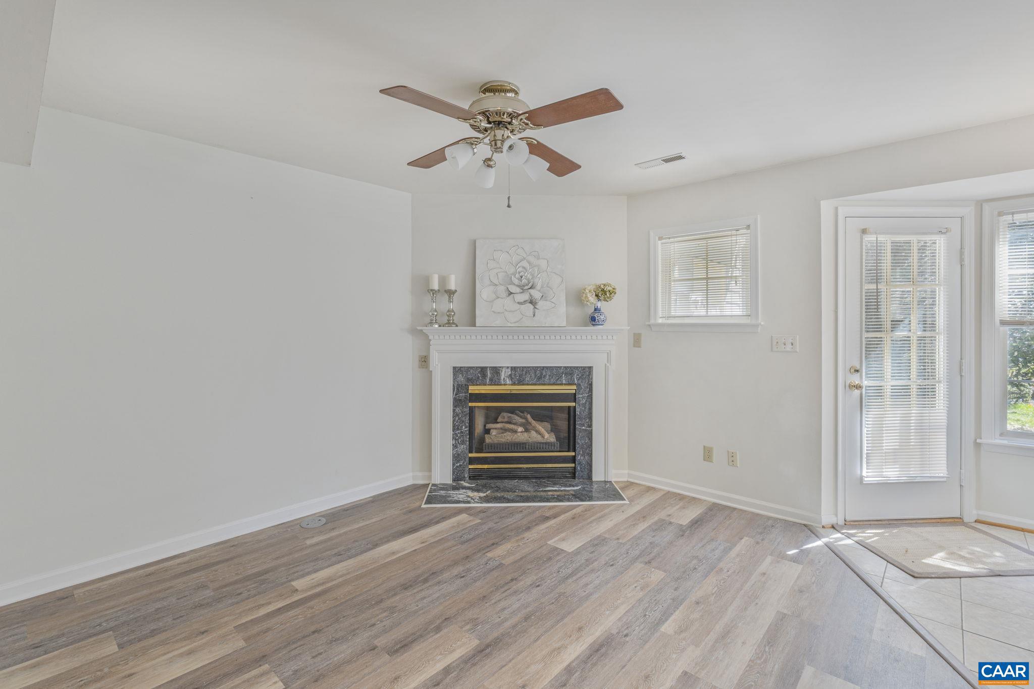 FOREST LAKES - Residential