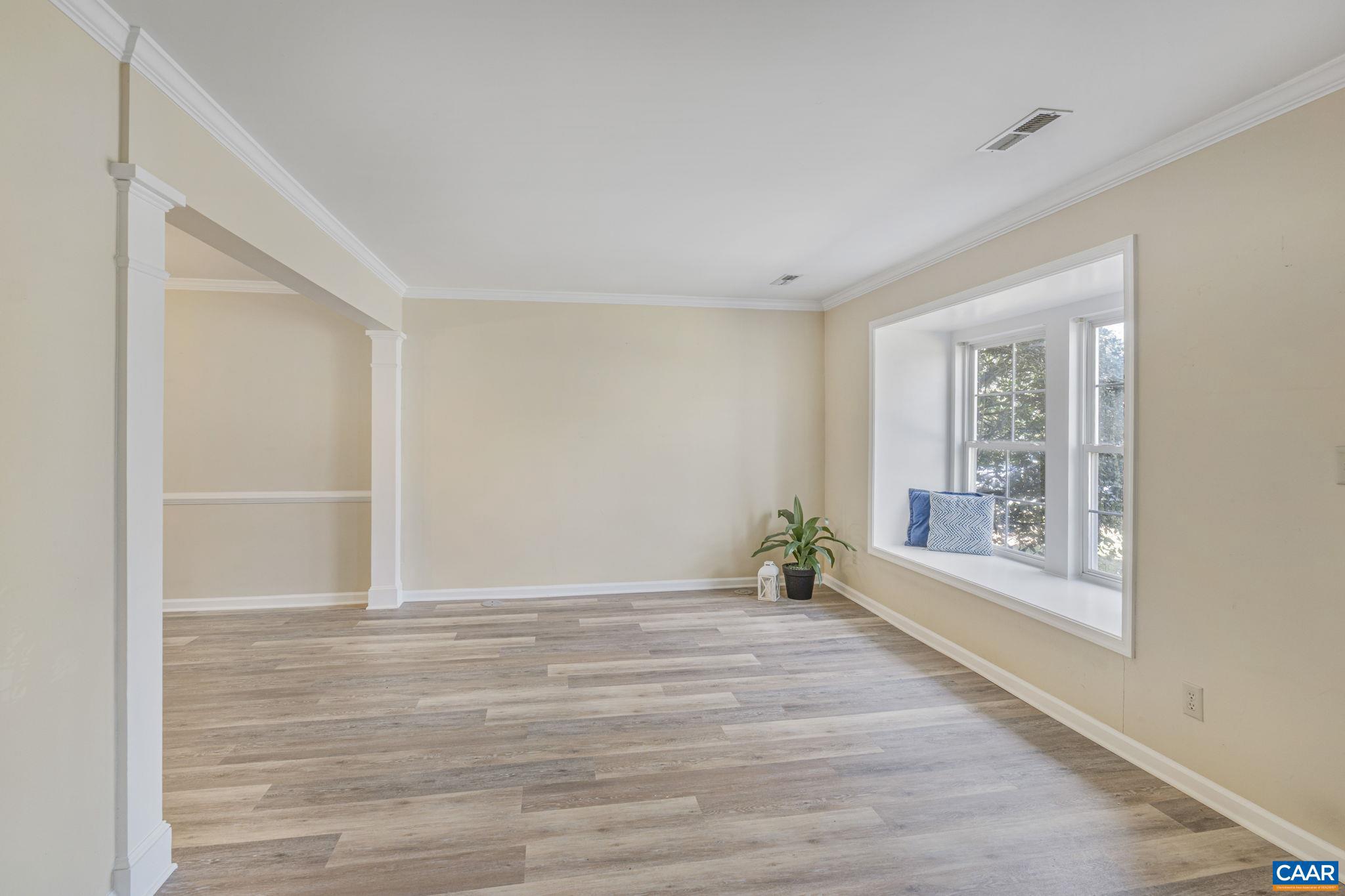 FOREST LAKES - Residential