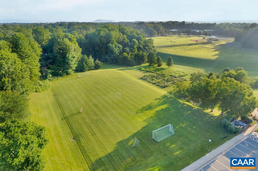 FOREST LAKES - Residential