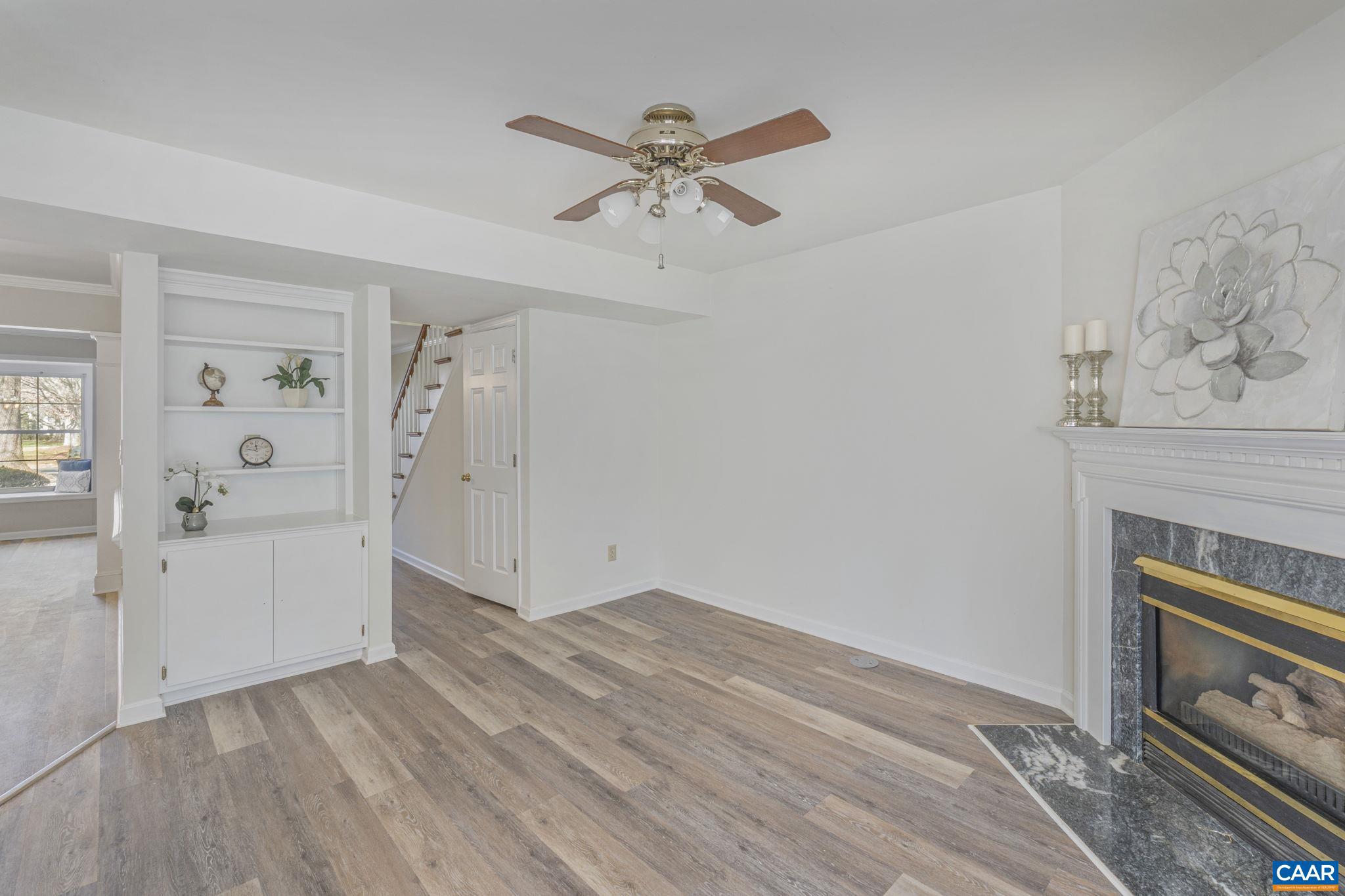 FOREST LAKES - Residential