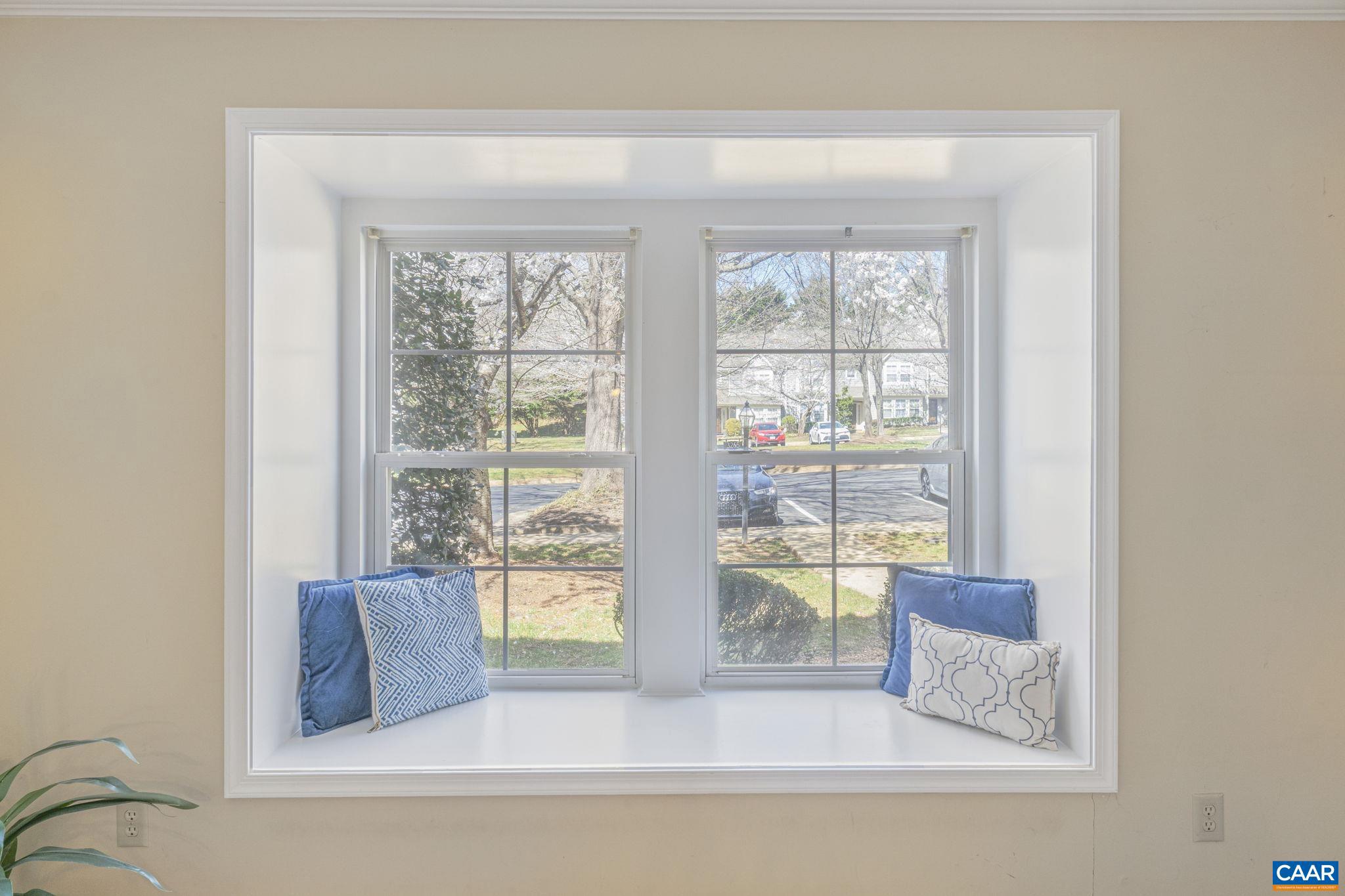 FOREST LAKES - Residential