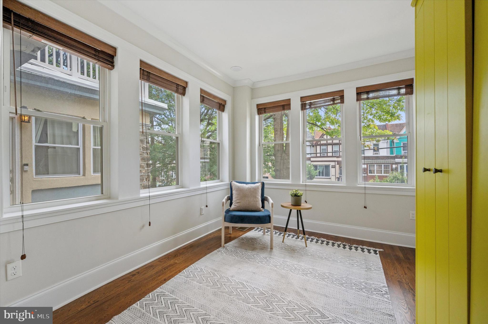 UNIVERSITY CITY - Residential