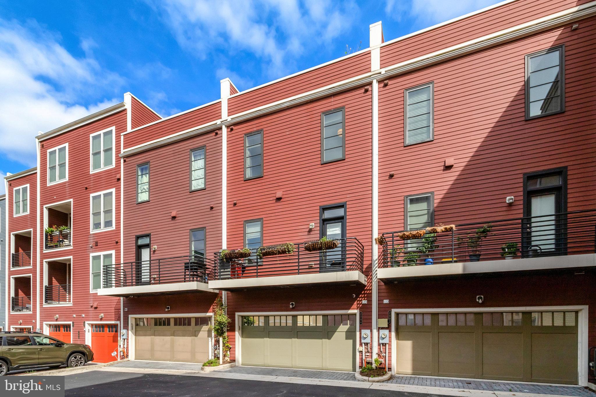 POTOMAC YARD - Residential