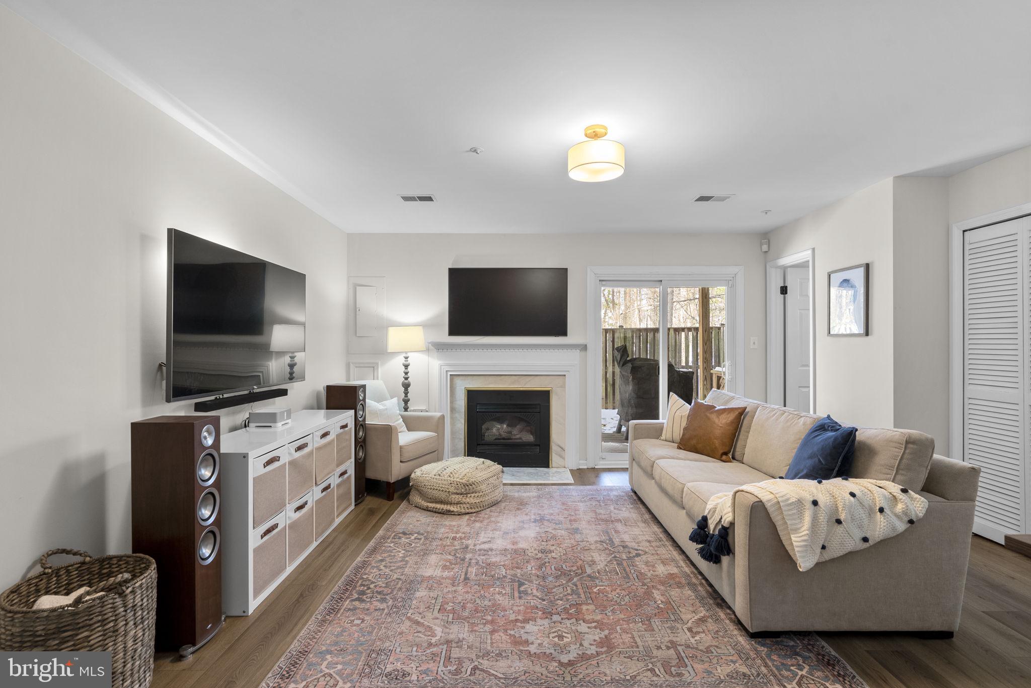 JAMES CREEK - Residential