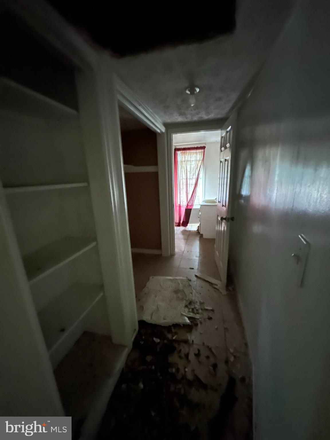 SANDTOWN-WINCHESTER - Residential