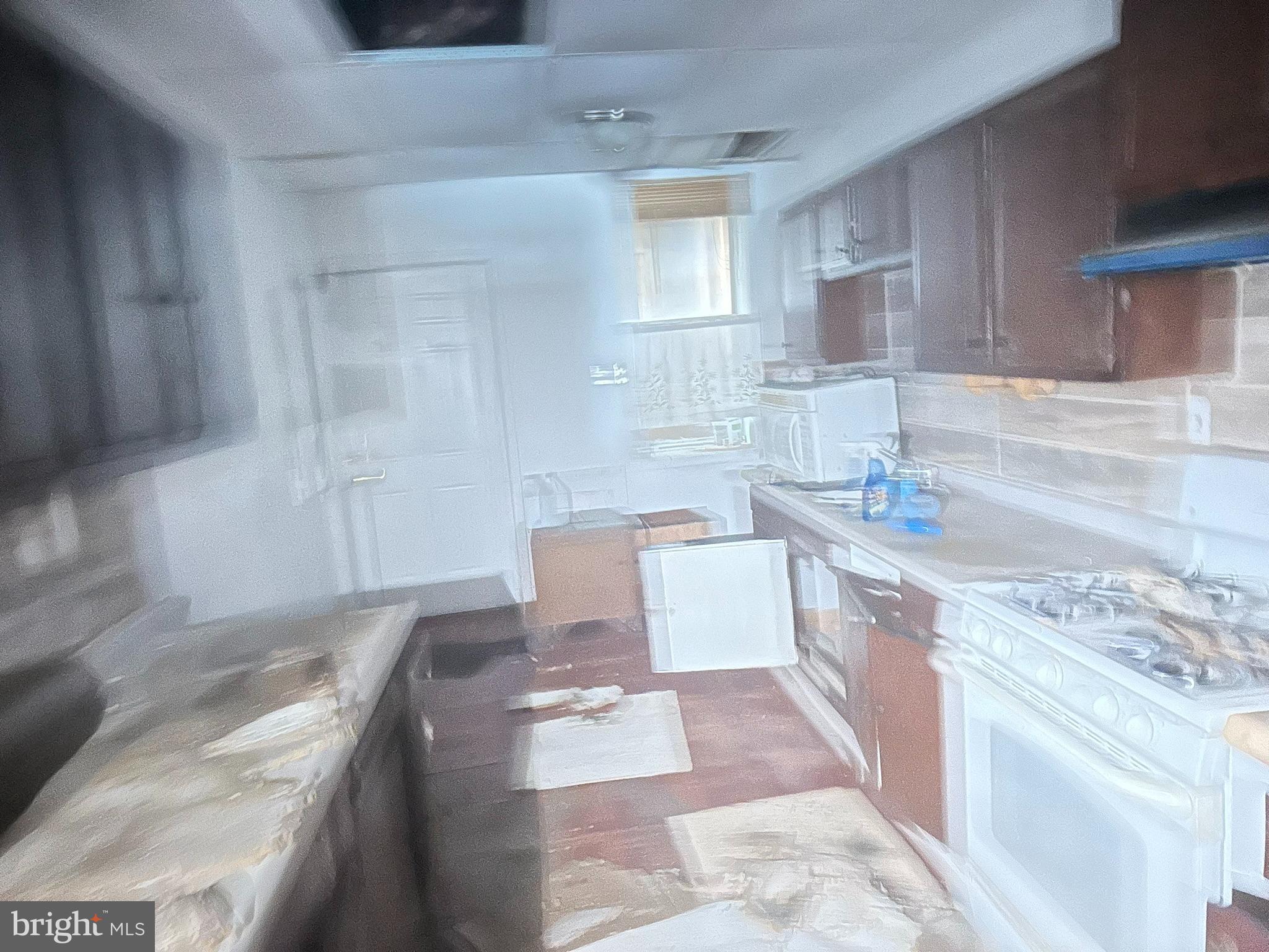 SANDTOWN-WINCHESTER - Residential