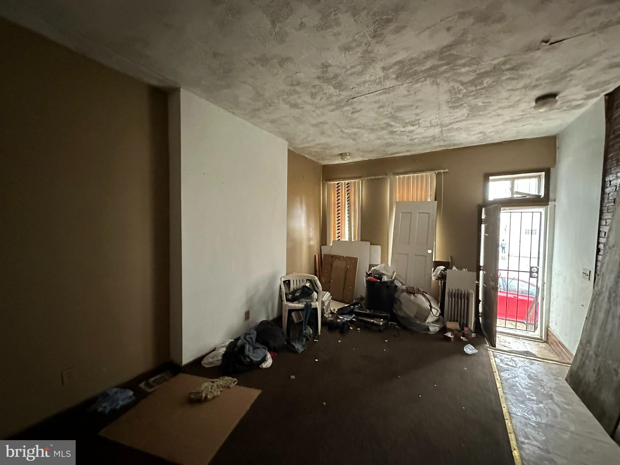 SANDTOWN-WINCHESTER - Residential