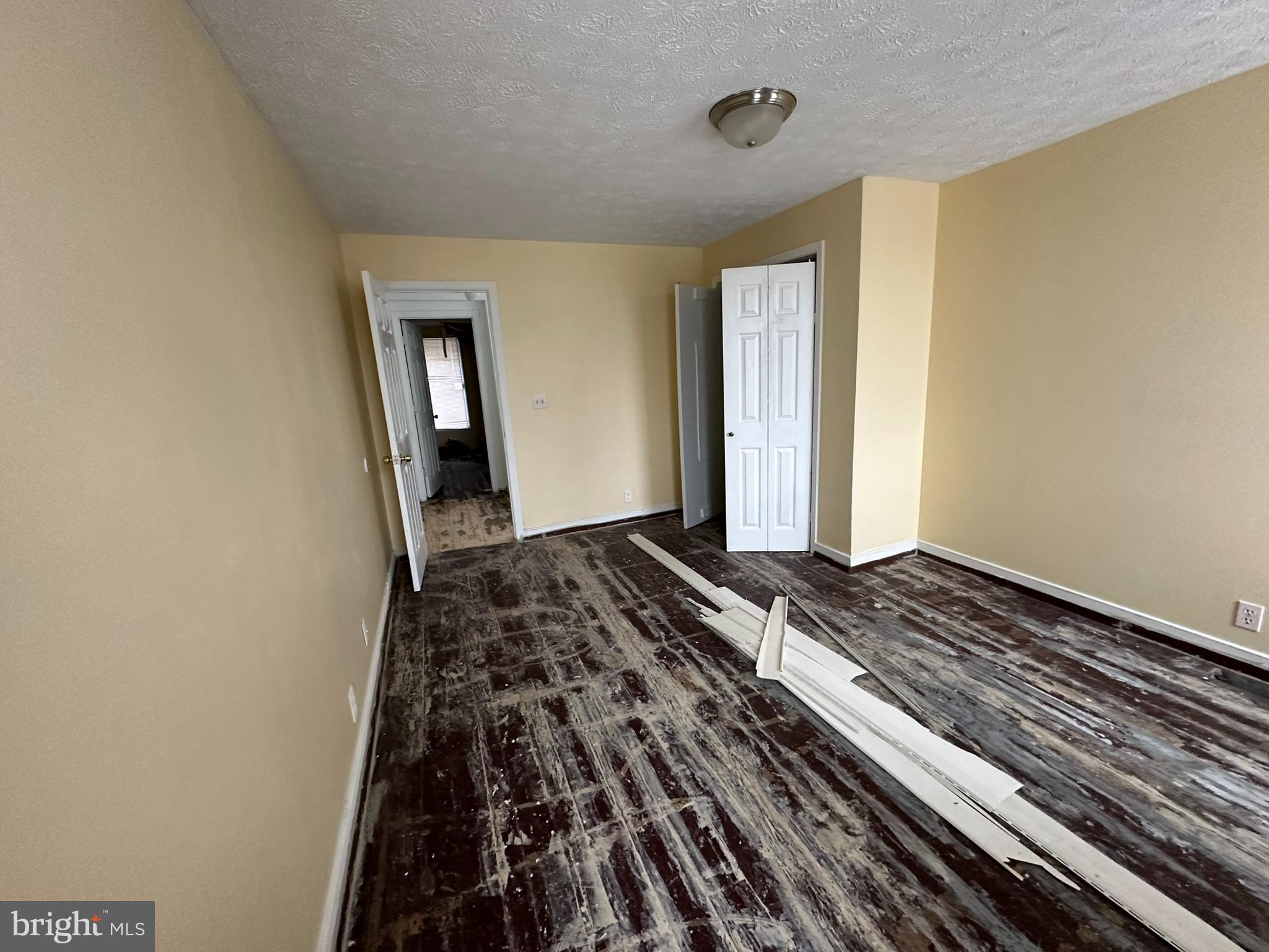 SANDTOWN-WINCHESTER - Residential