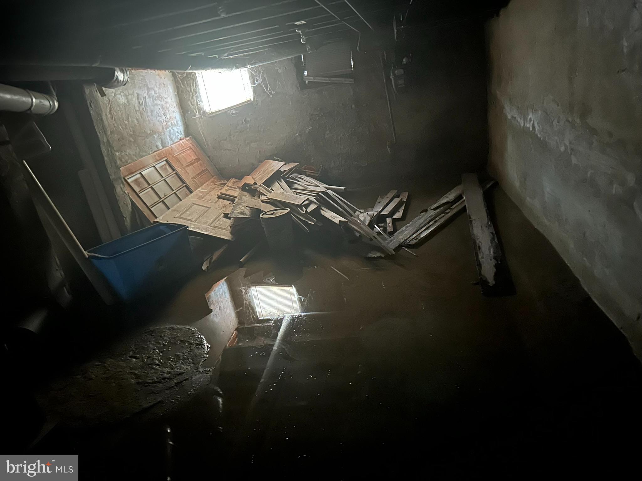 SANDTOWN-WINCHESTER - Residential