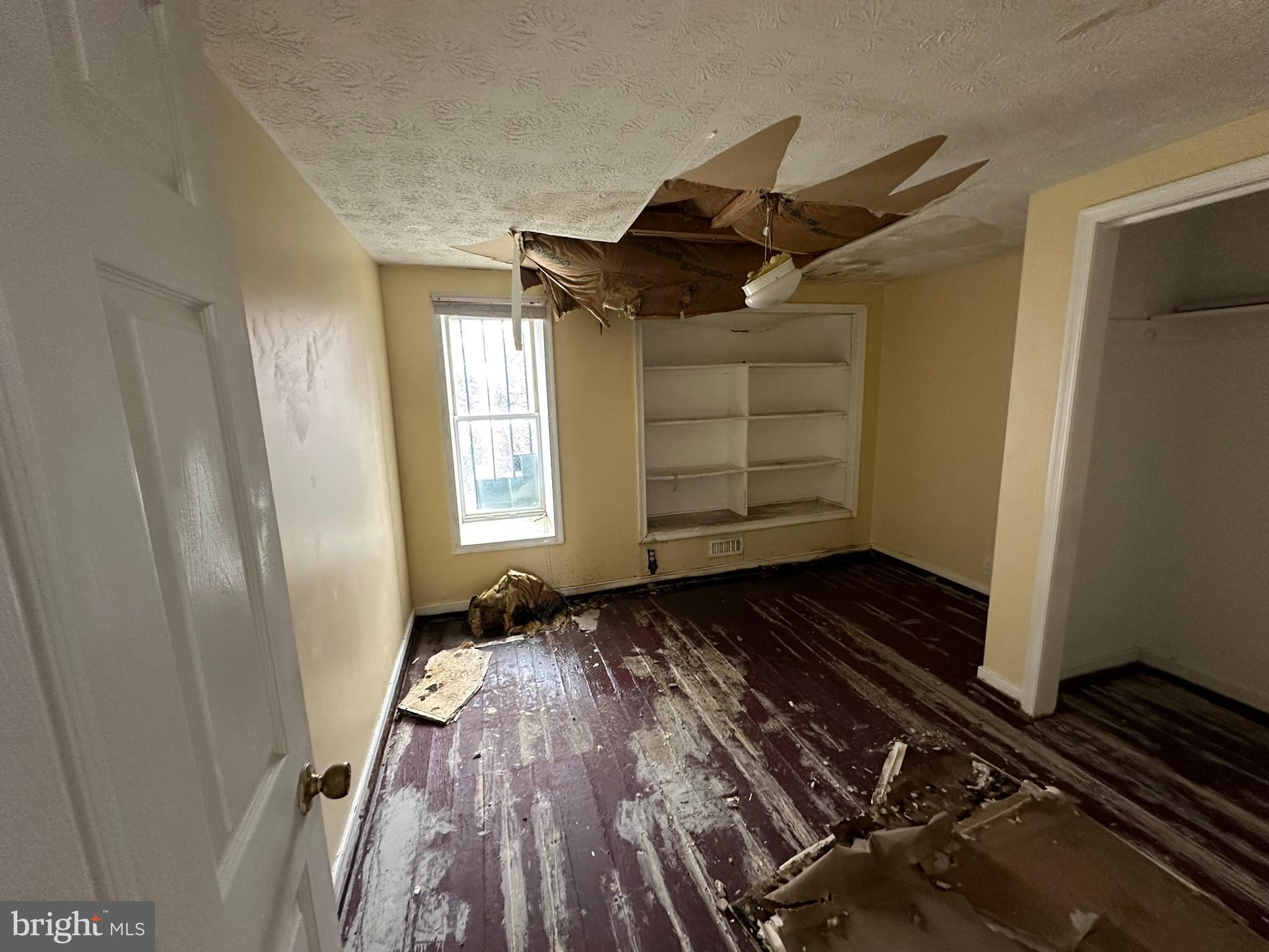 SANDTOWN-WINCHESTER - Residential