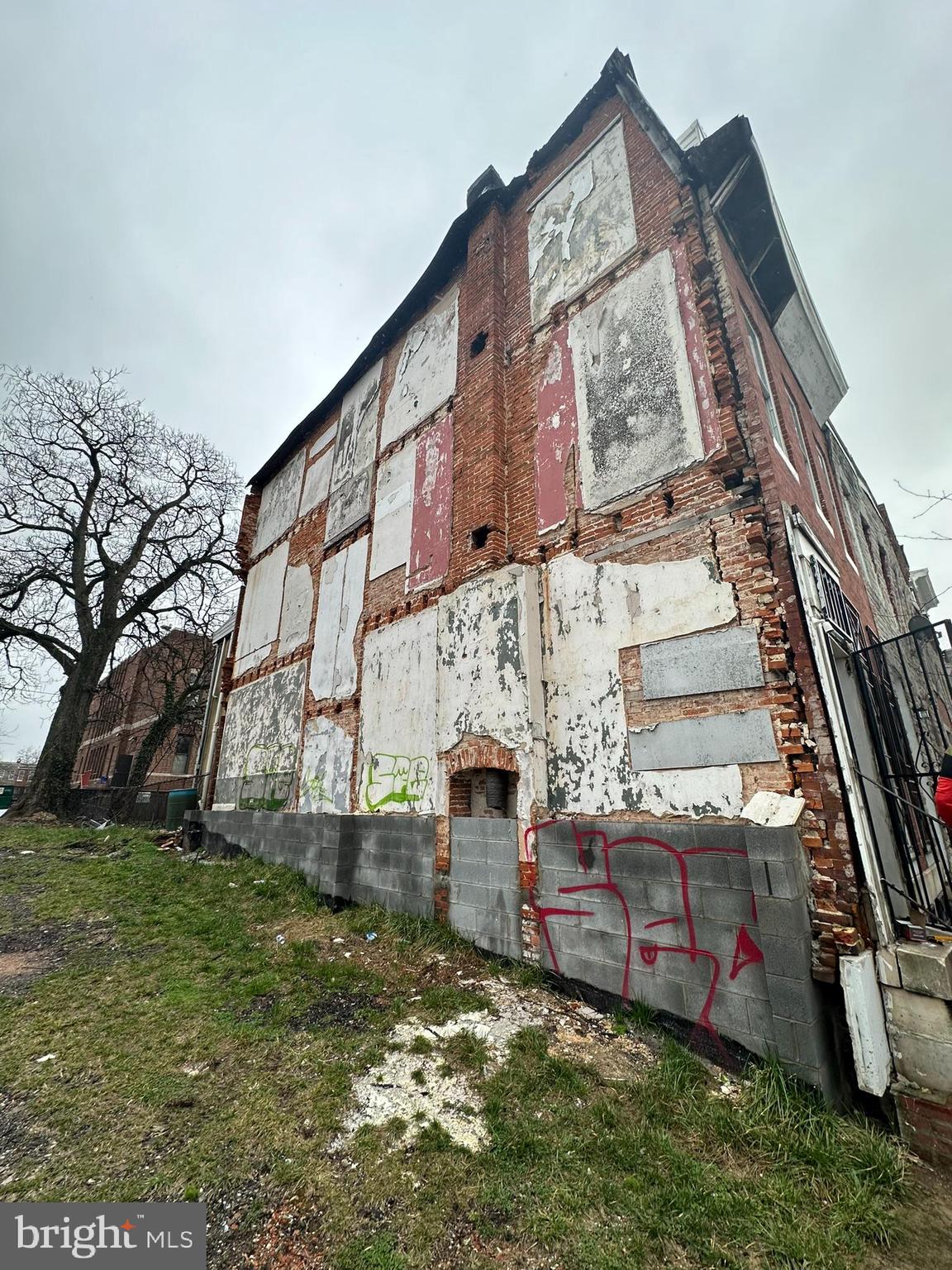 SANDTOWN-WINCHESTER - Residential