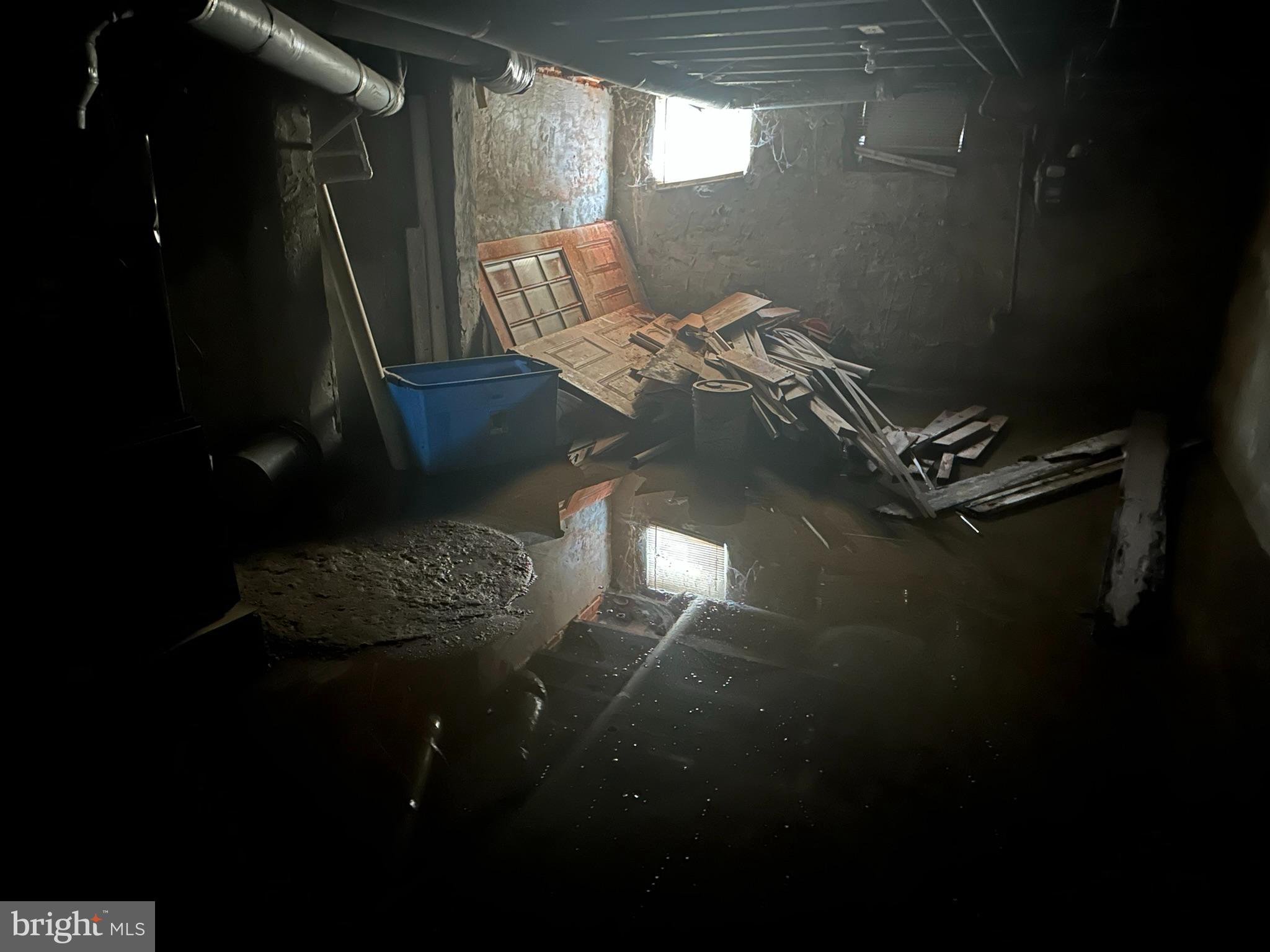 SANDTOWN-WINCHESTER - Residential