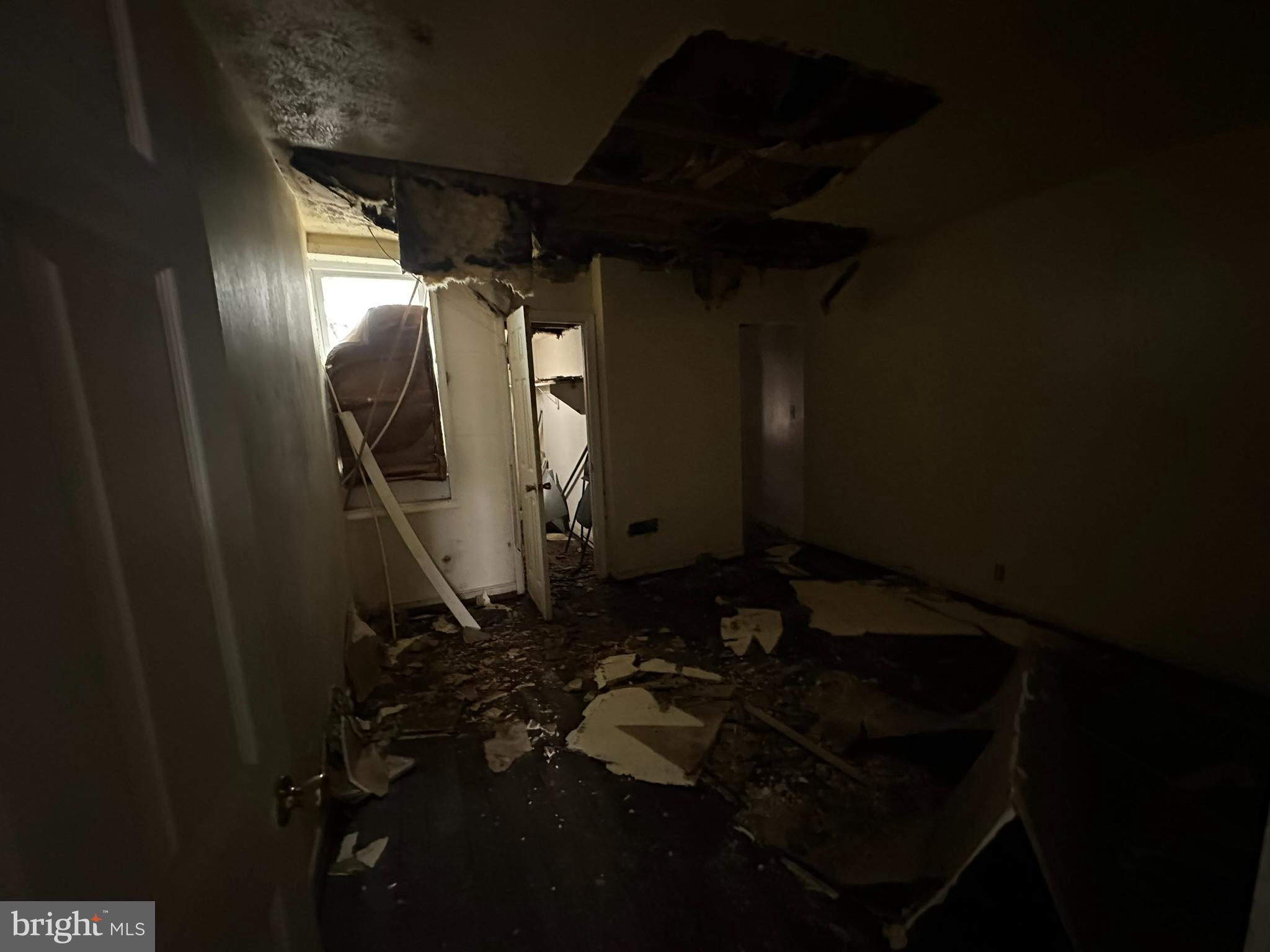 SANDTOWN-WINCHESTER - Residential