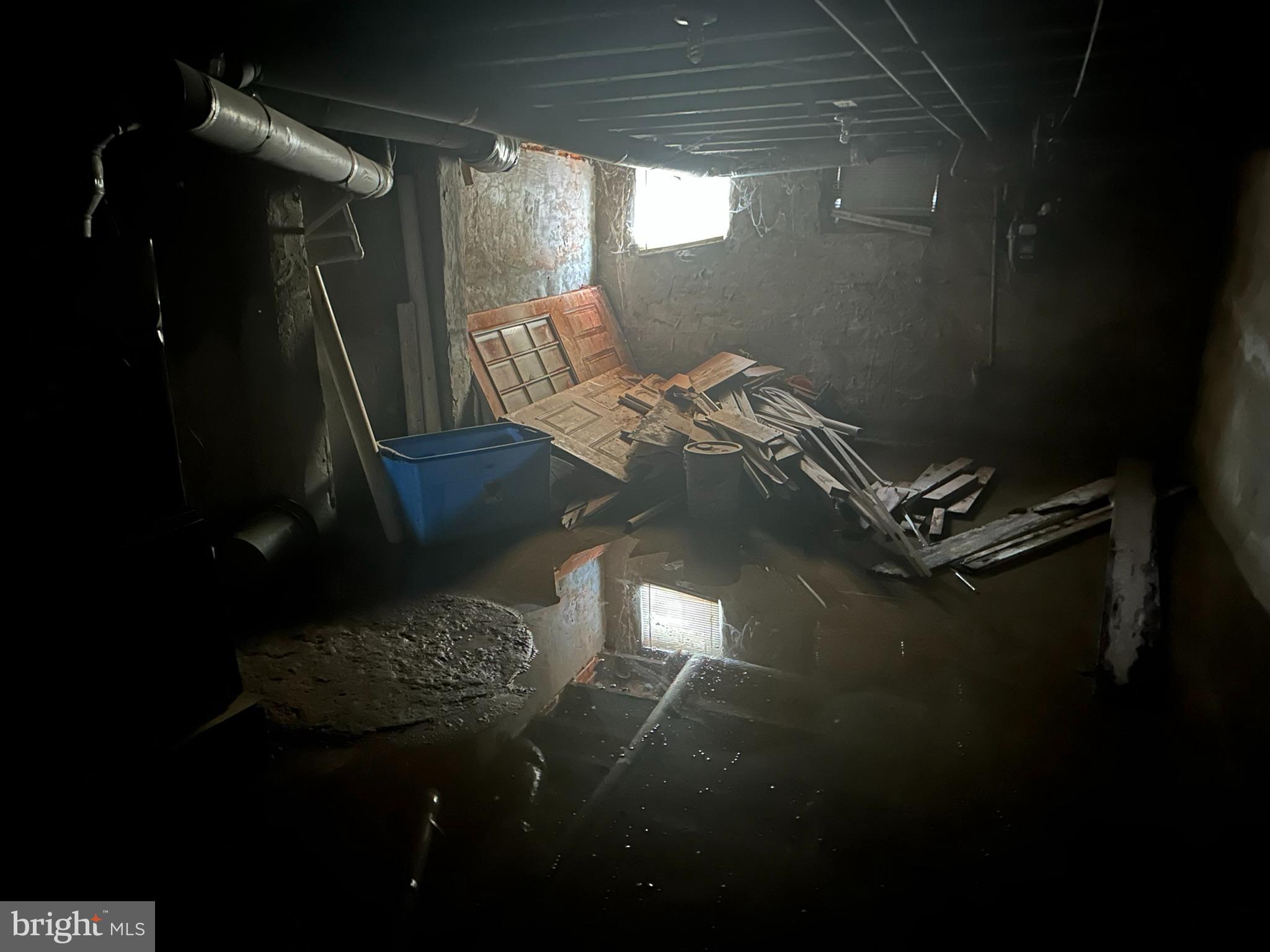 SANDTOWN-WINCHESTER - Residential