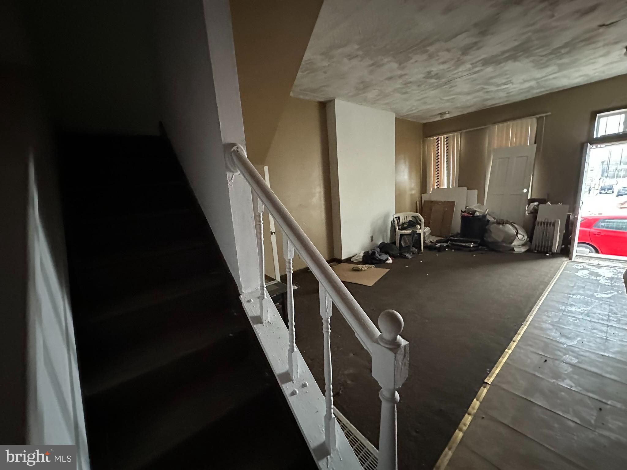 SANDTOWN-WINCHESTER - Residential