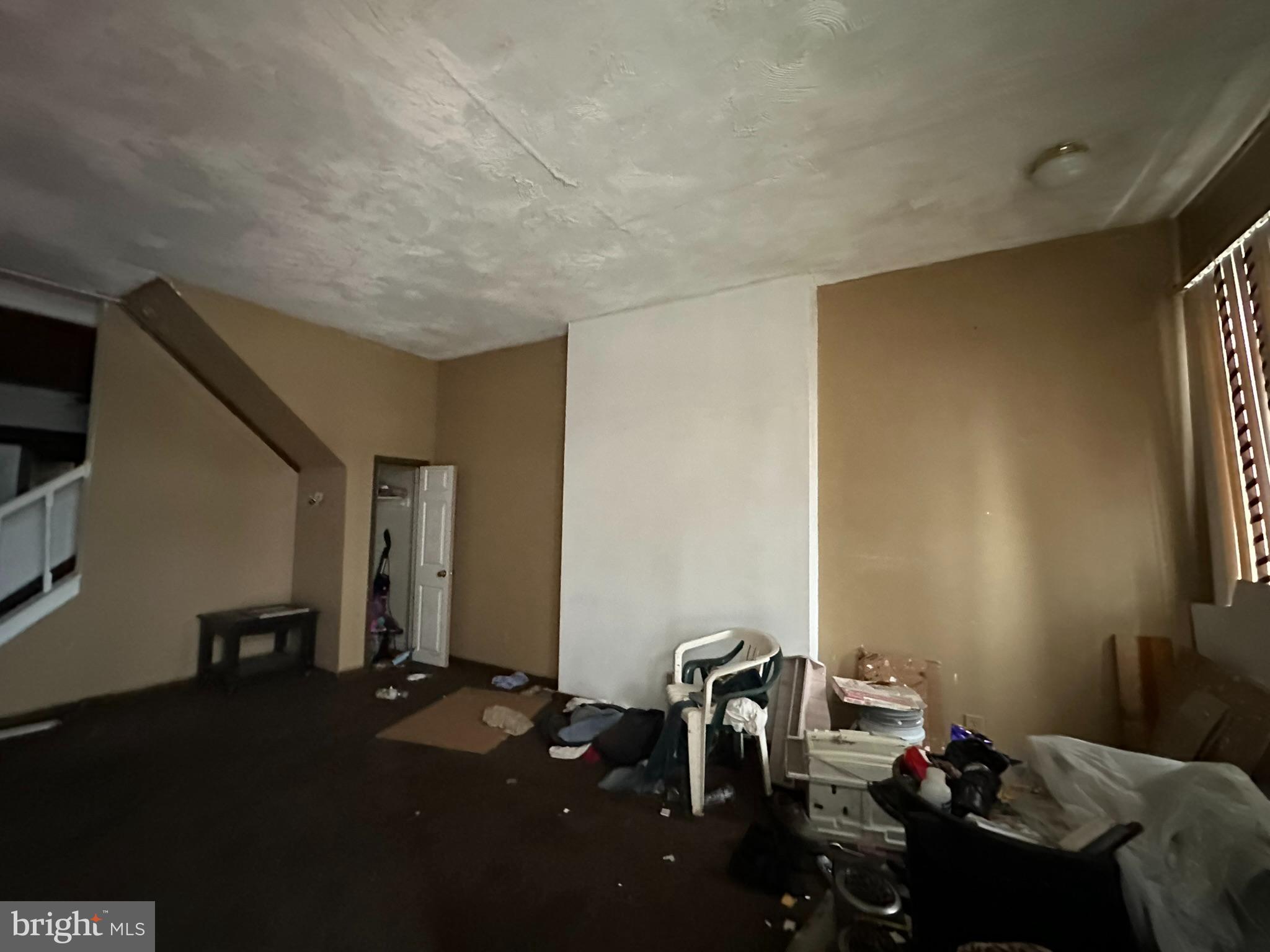 SANDTOWN-WINCHESTER - Residential