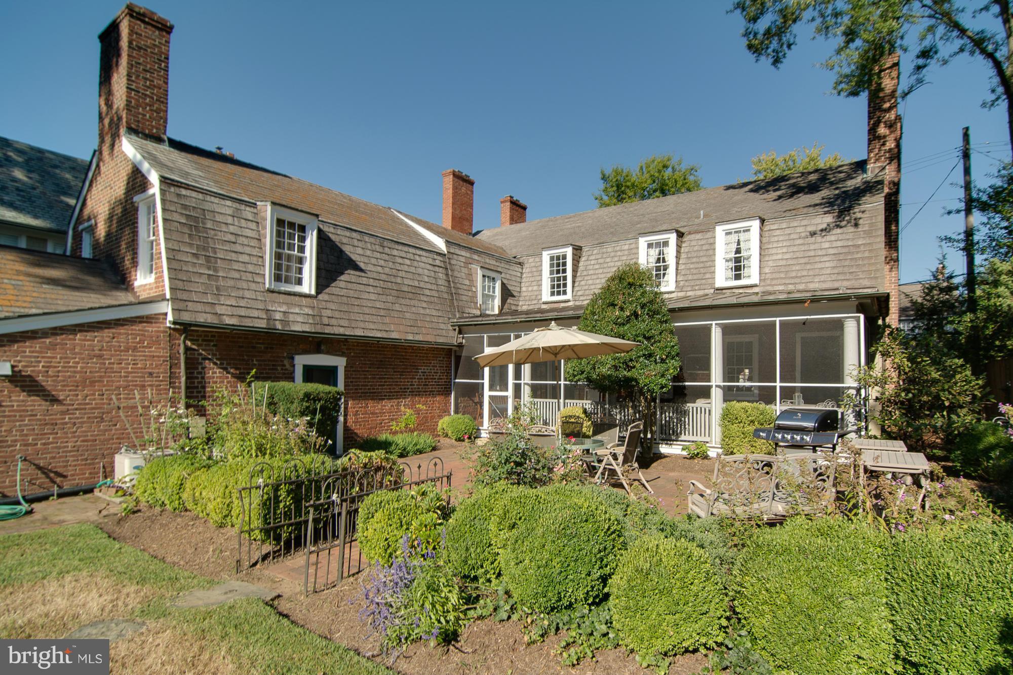 HISTORIC DISTRICT - Residential