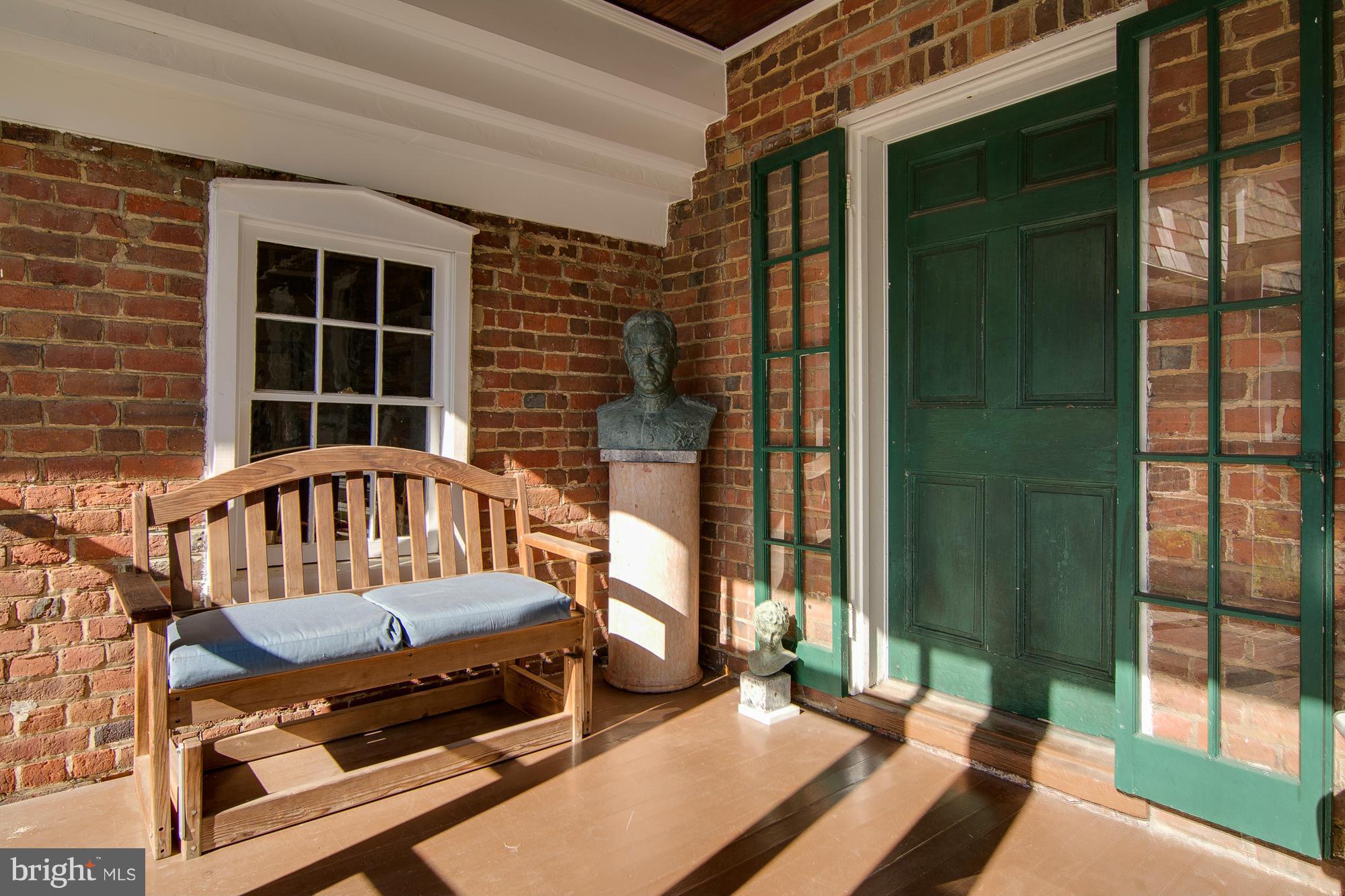 HISTORIC DISTRICT - Residential