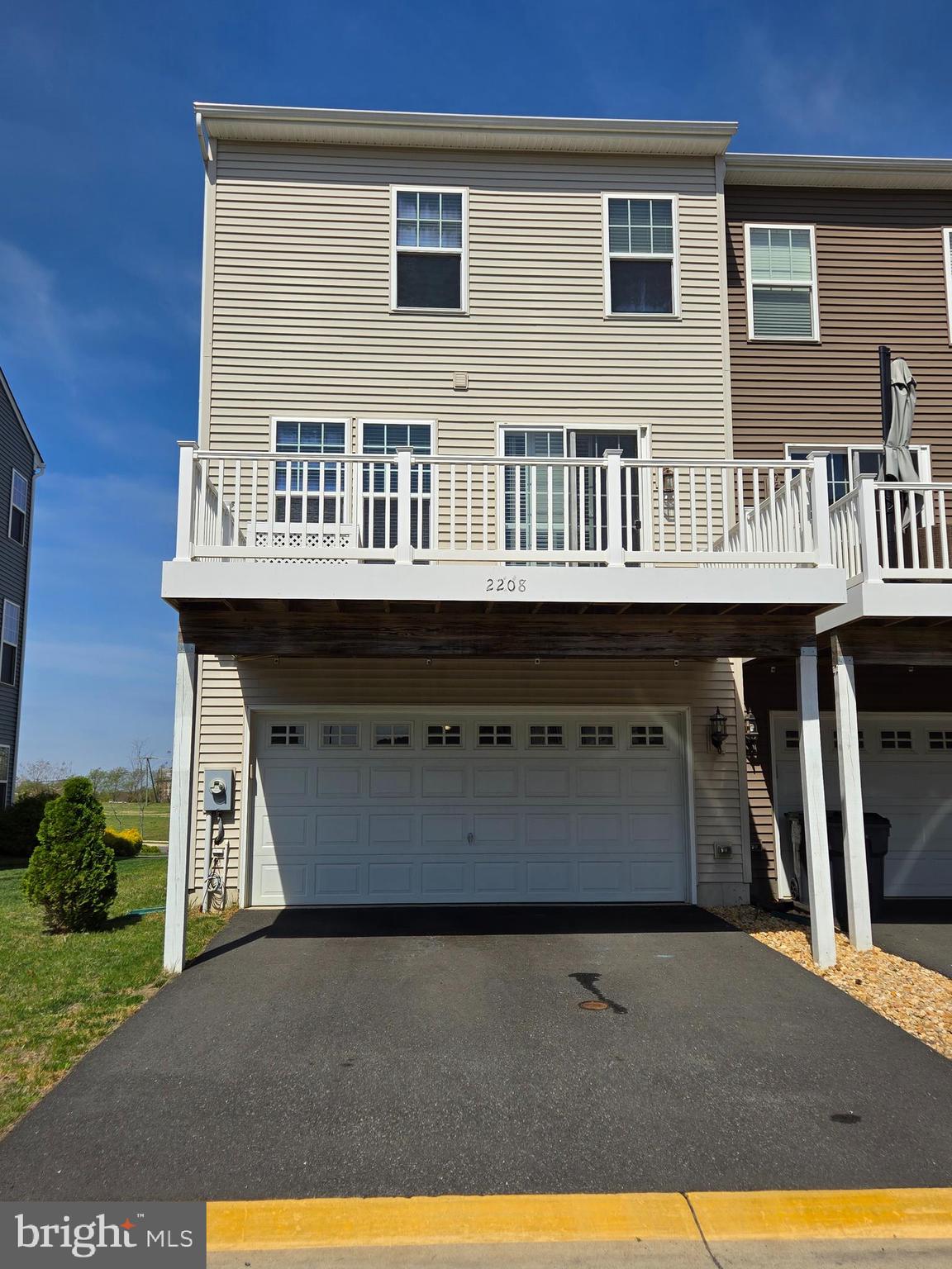 LANDING AT CENTRAL PARK - Residential
