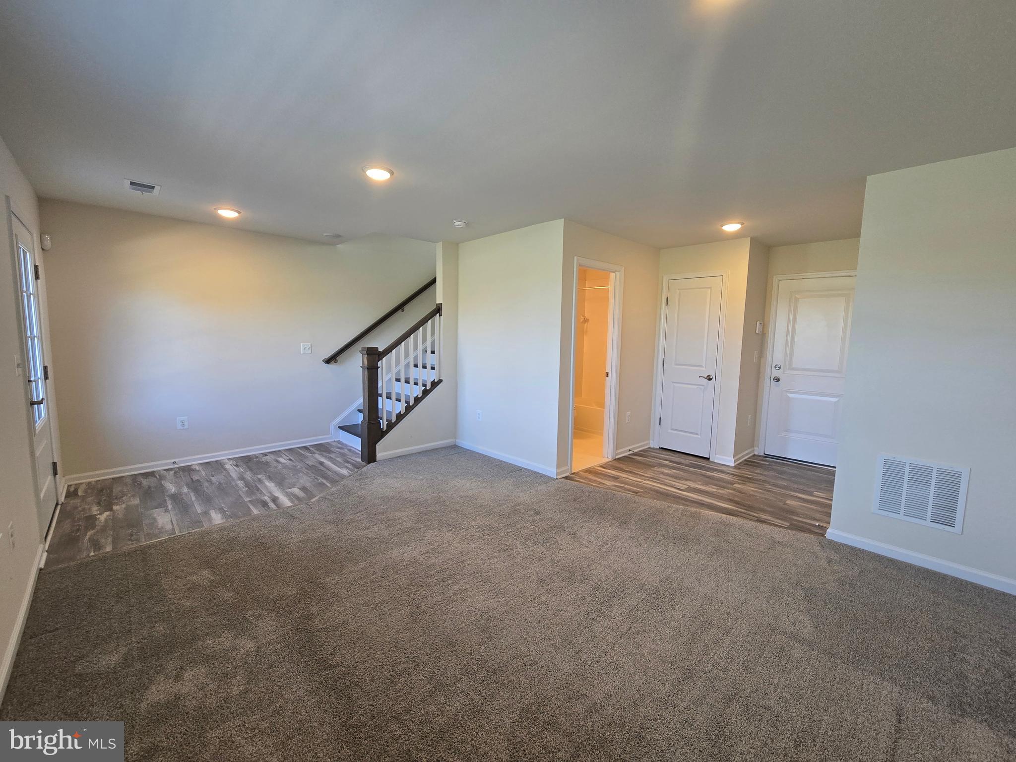 LANDING AT CENTRAL PARK - Residential