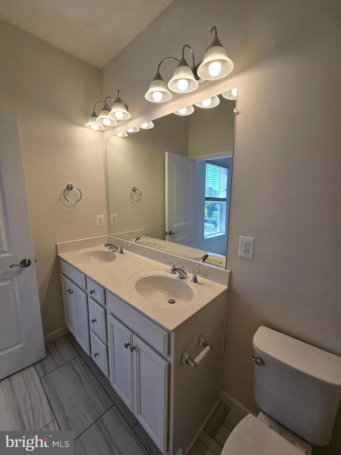 LANDING AT CENTRAL PARK - Residential