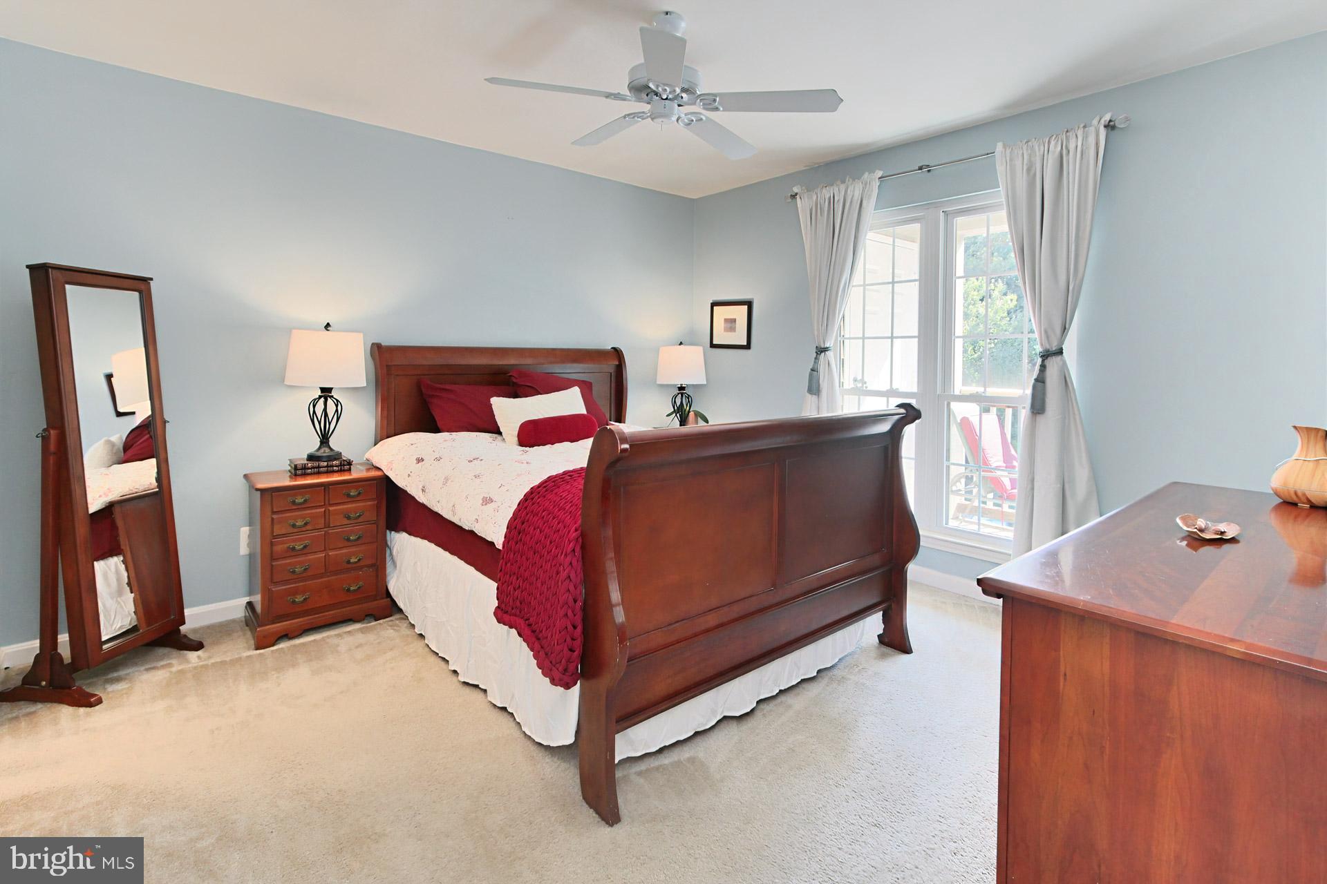 PENDERBROOK SQUARE CONDOMINIUMS - Residential