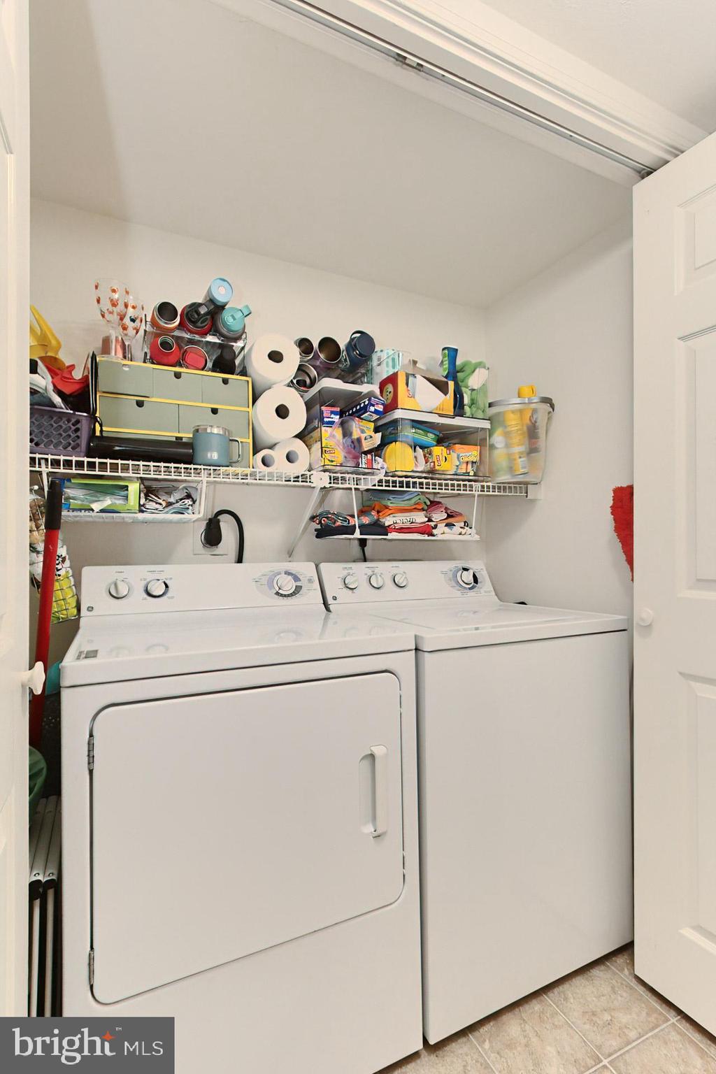 PENDERBROOK SQUARE CONDOMINIUMS - Residential