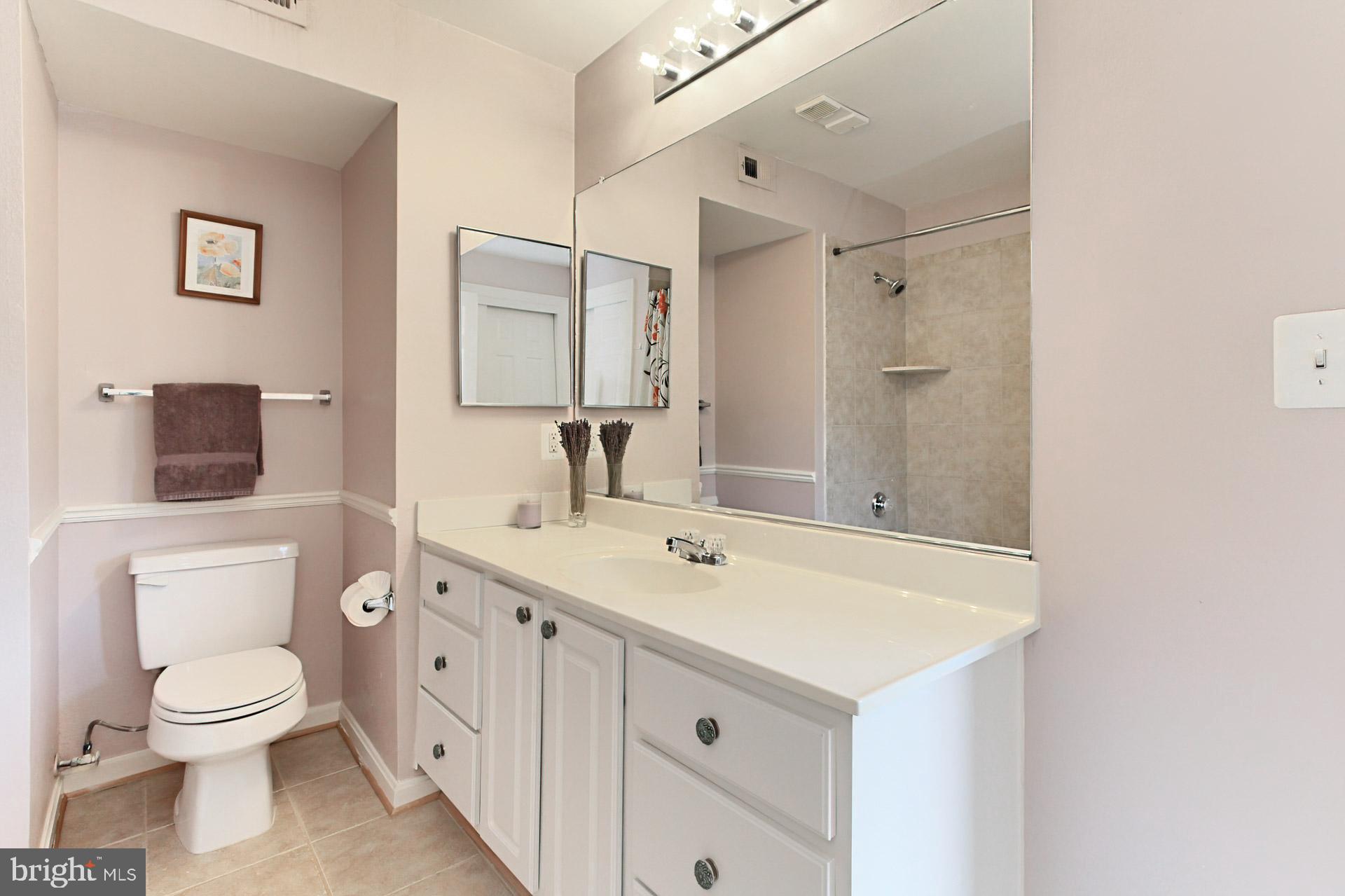 PENDERBROOK SQUARE CONDOMINIUMS - Residential