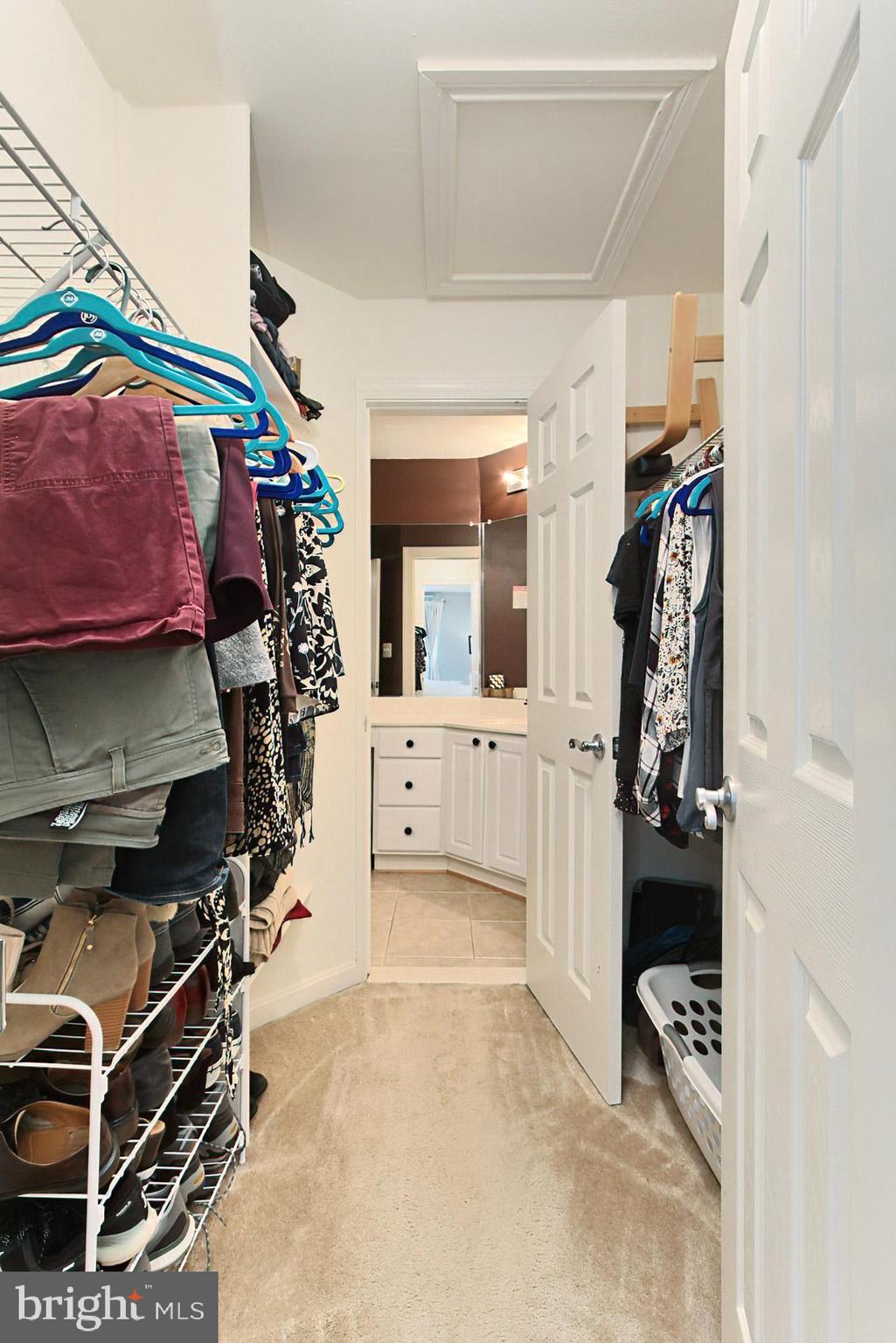 PENDERBROOK SQUARE CONDOMINIUMS - Residential