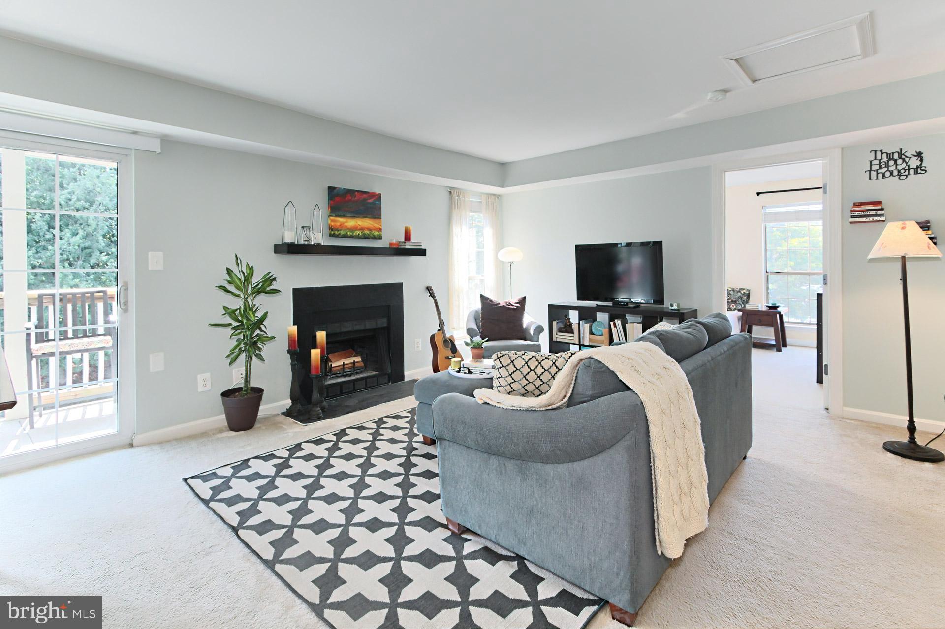 PENDERBROOK SQUARE CONDOMINIUMS - Residential