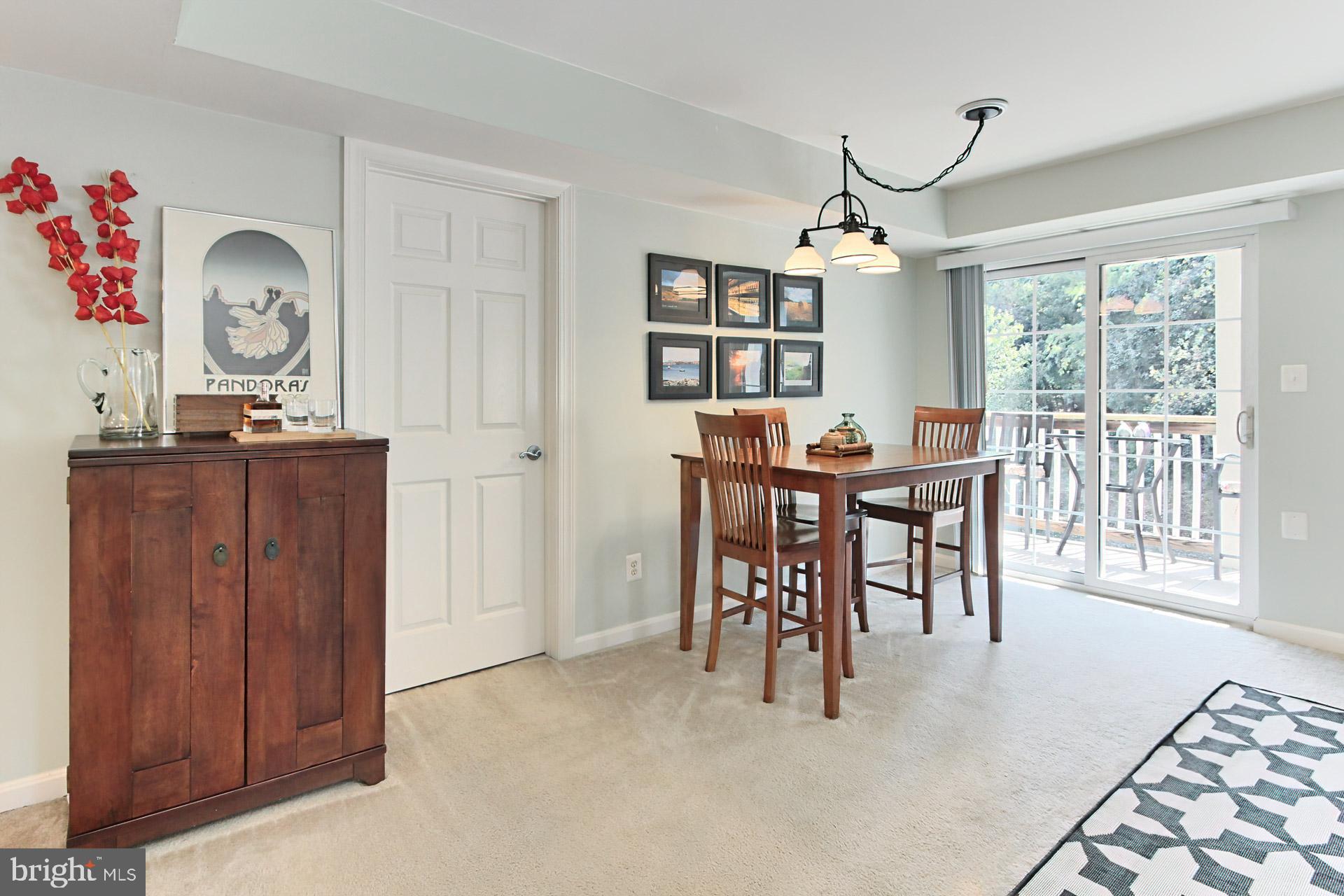 PENDERBROOK SQUARE CONDOMINIUMS - Residential