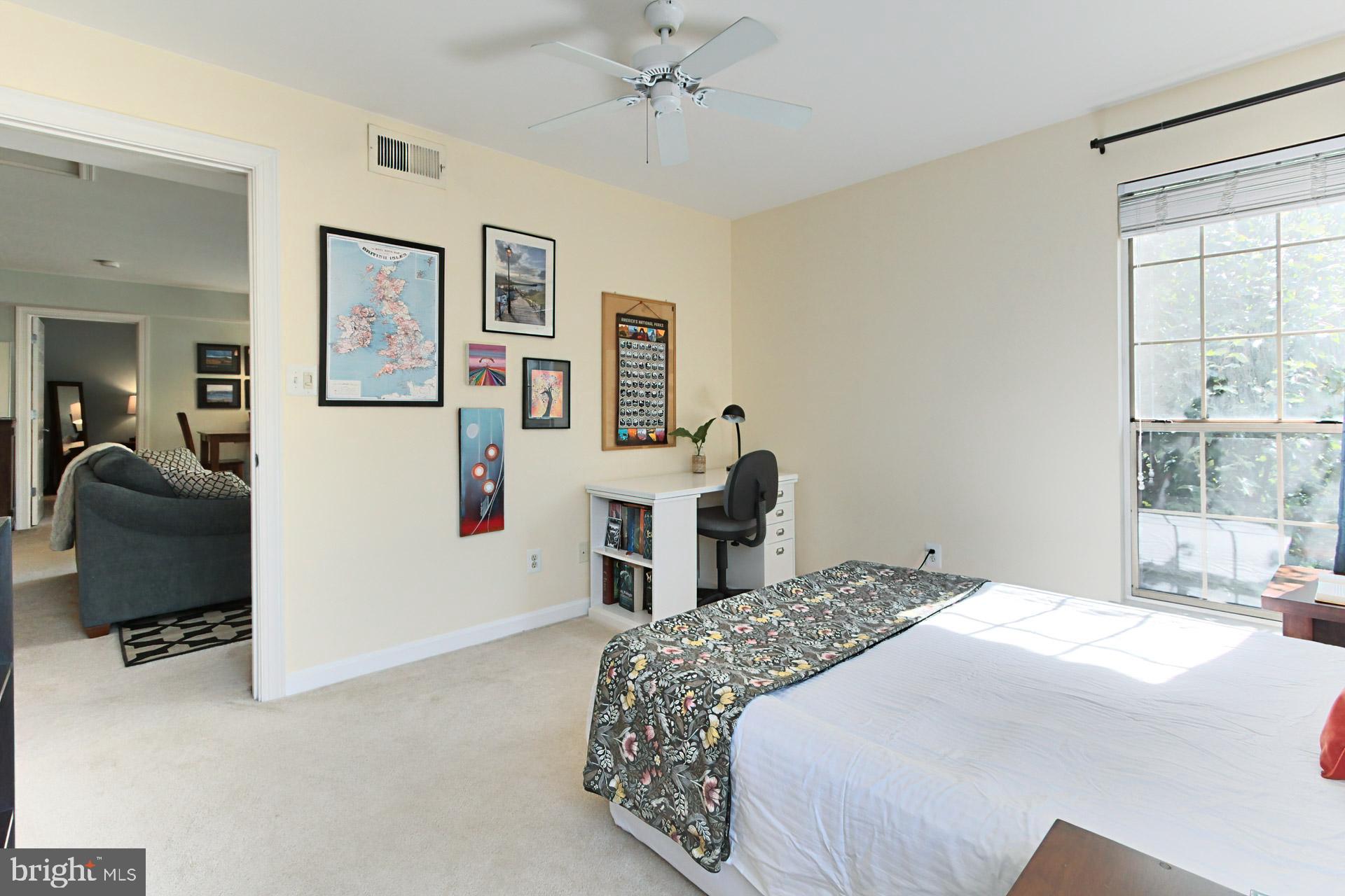 PENDERBROOK SQUARE CONDOMINIUMS - Residential