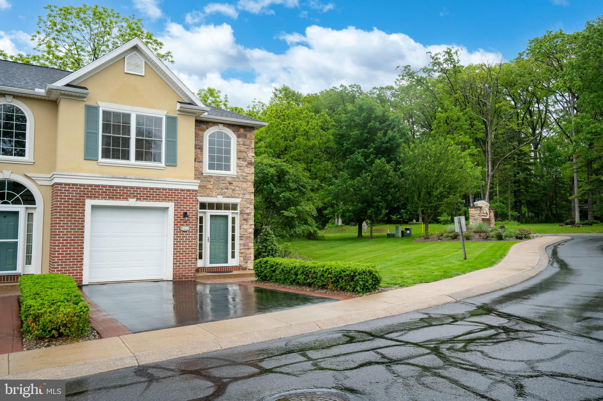 200 WILTREE COURT