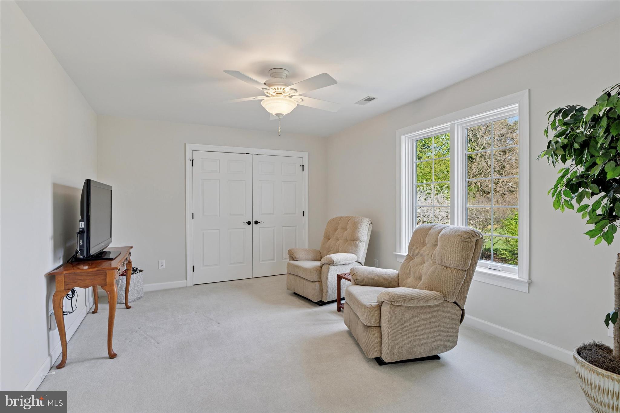 VILLAGE BLACKSHIRE - Residential
