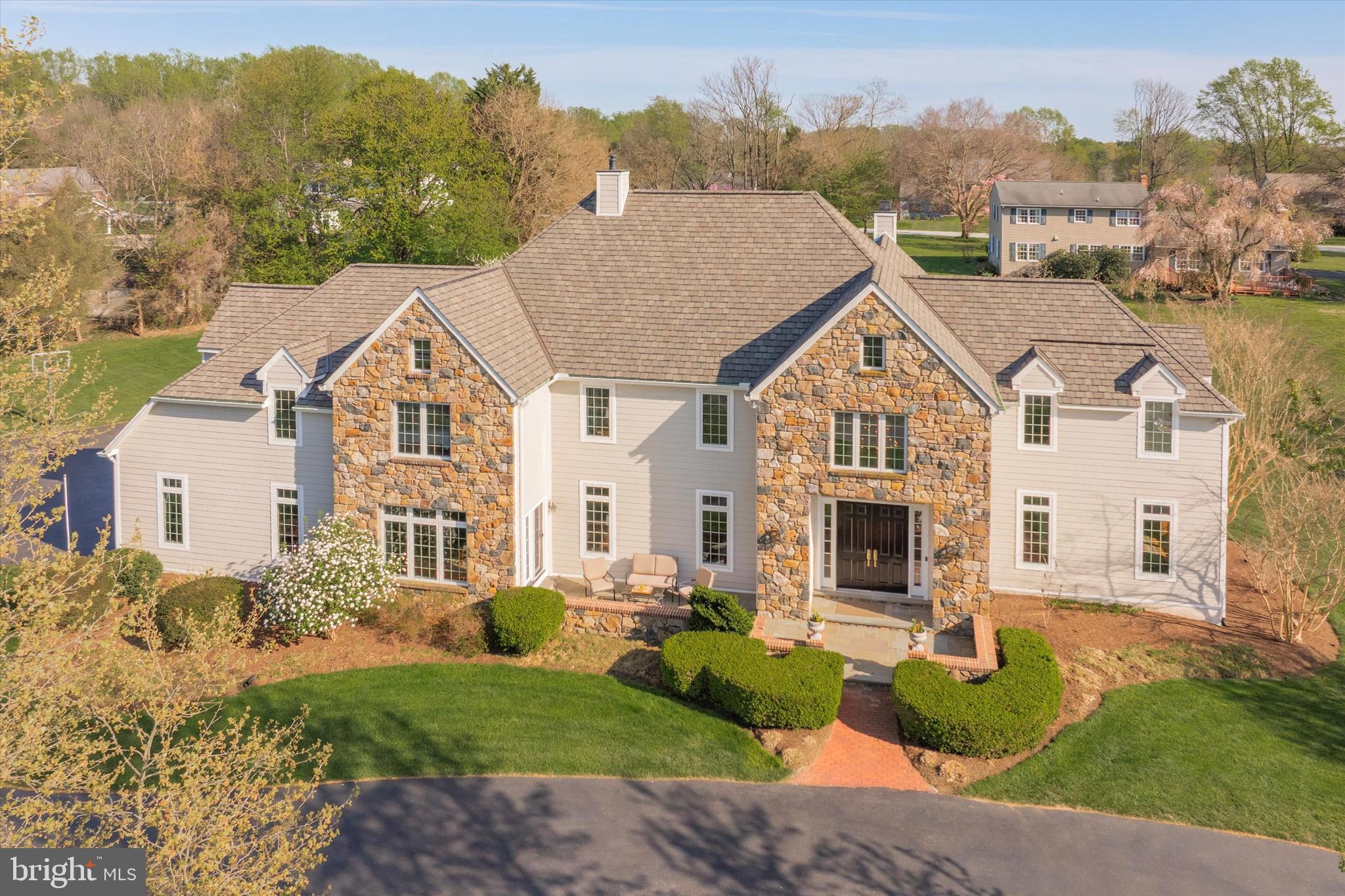 VILLAGE BLACKSHIRE - Residential