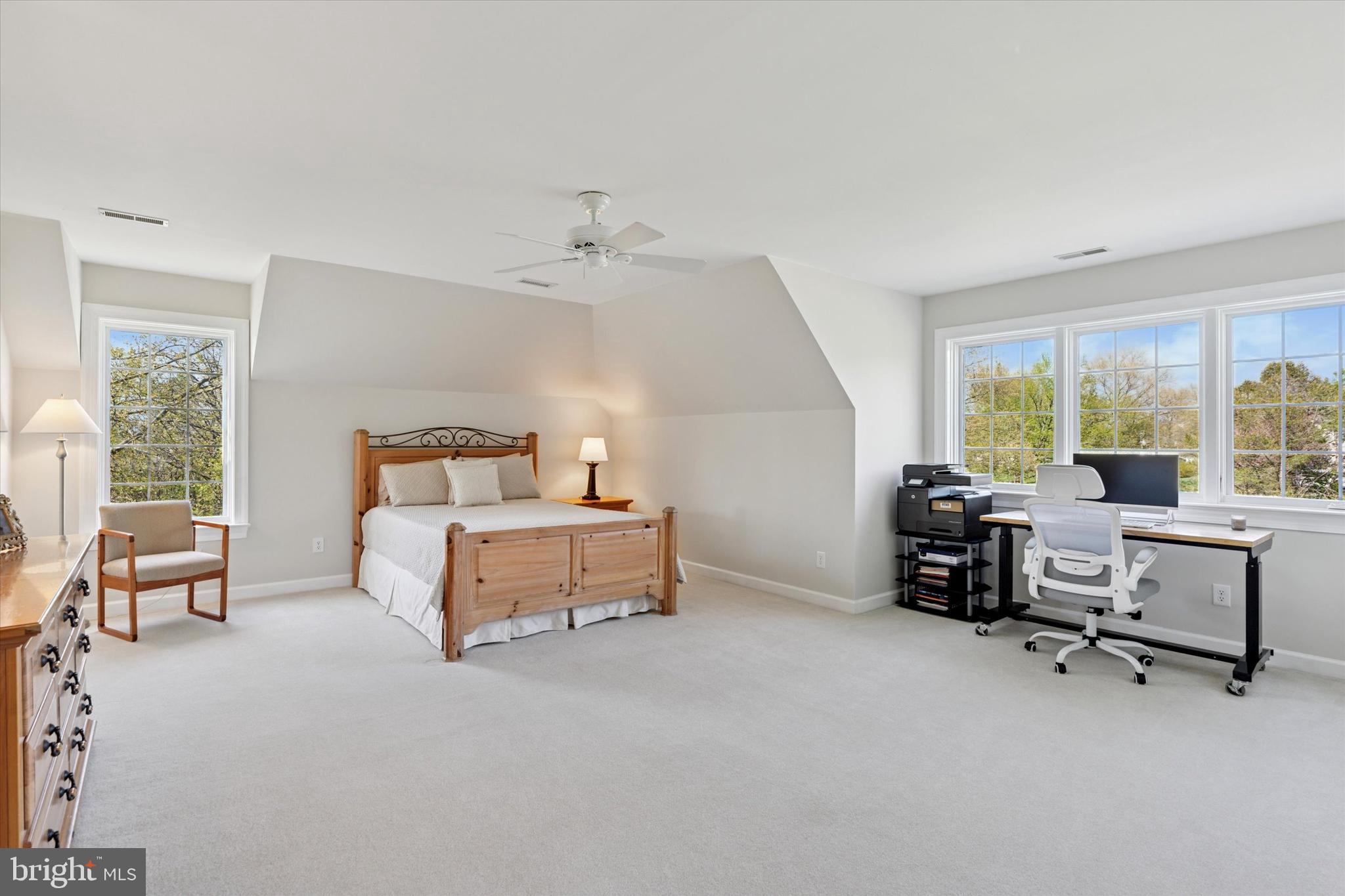 VILLAGE BLACKSHIRE - Residential