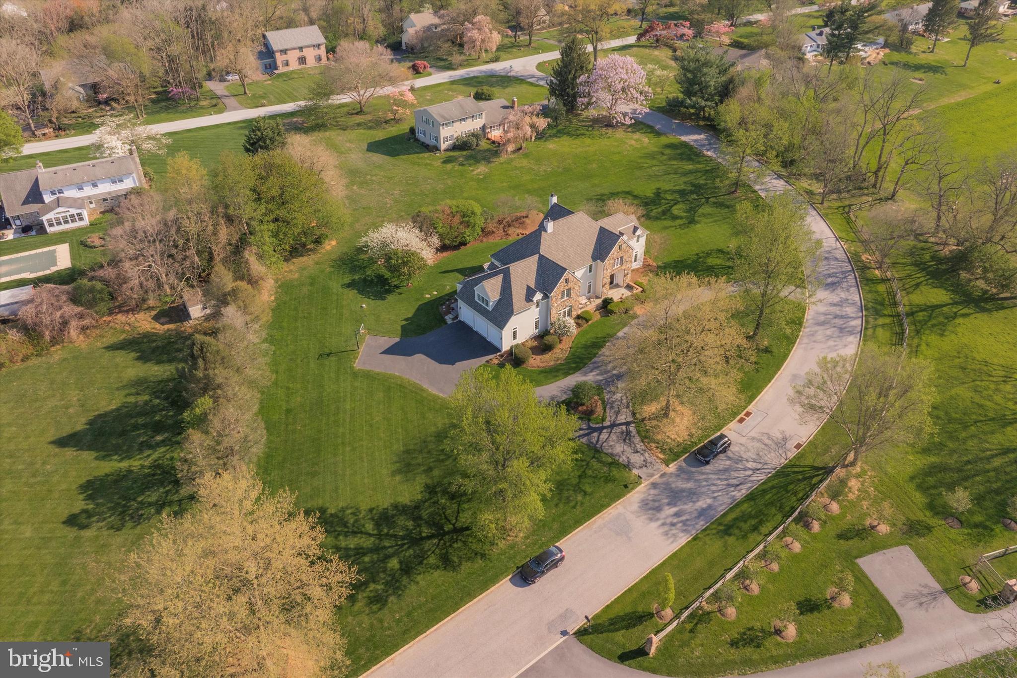 VILLAGE BLACKSHIRE - Residential