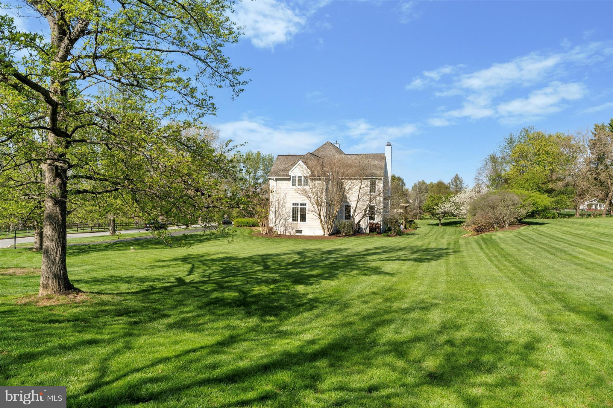 VILLAGE BLACKSHIRE - Residential