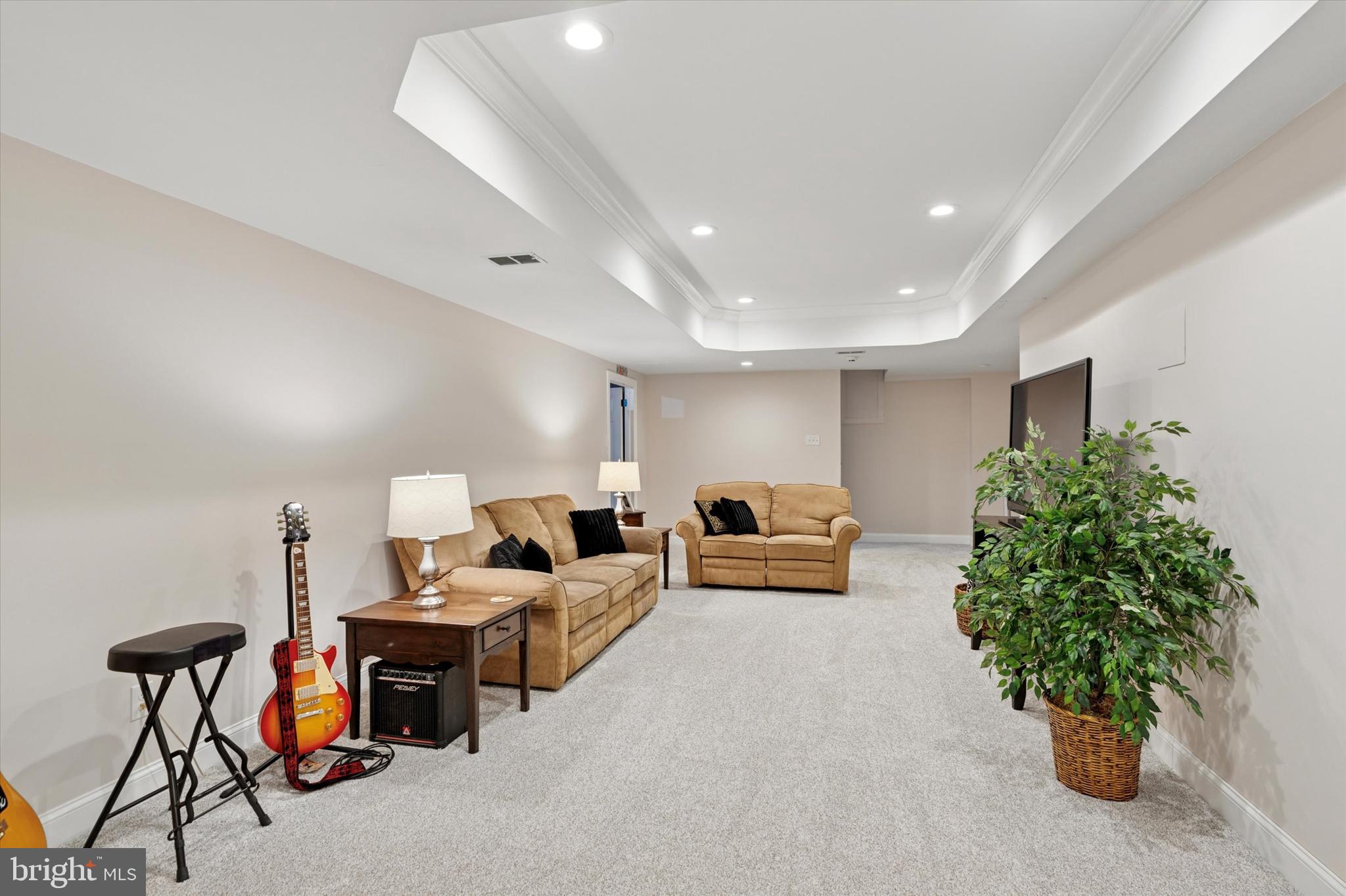 VILLAGE BLACKSHIRE - Residential