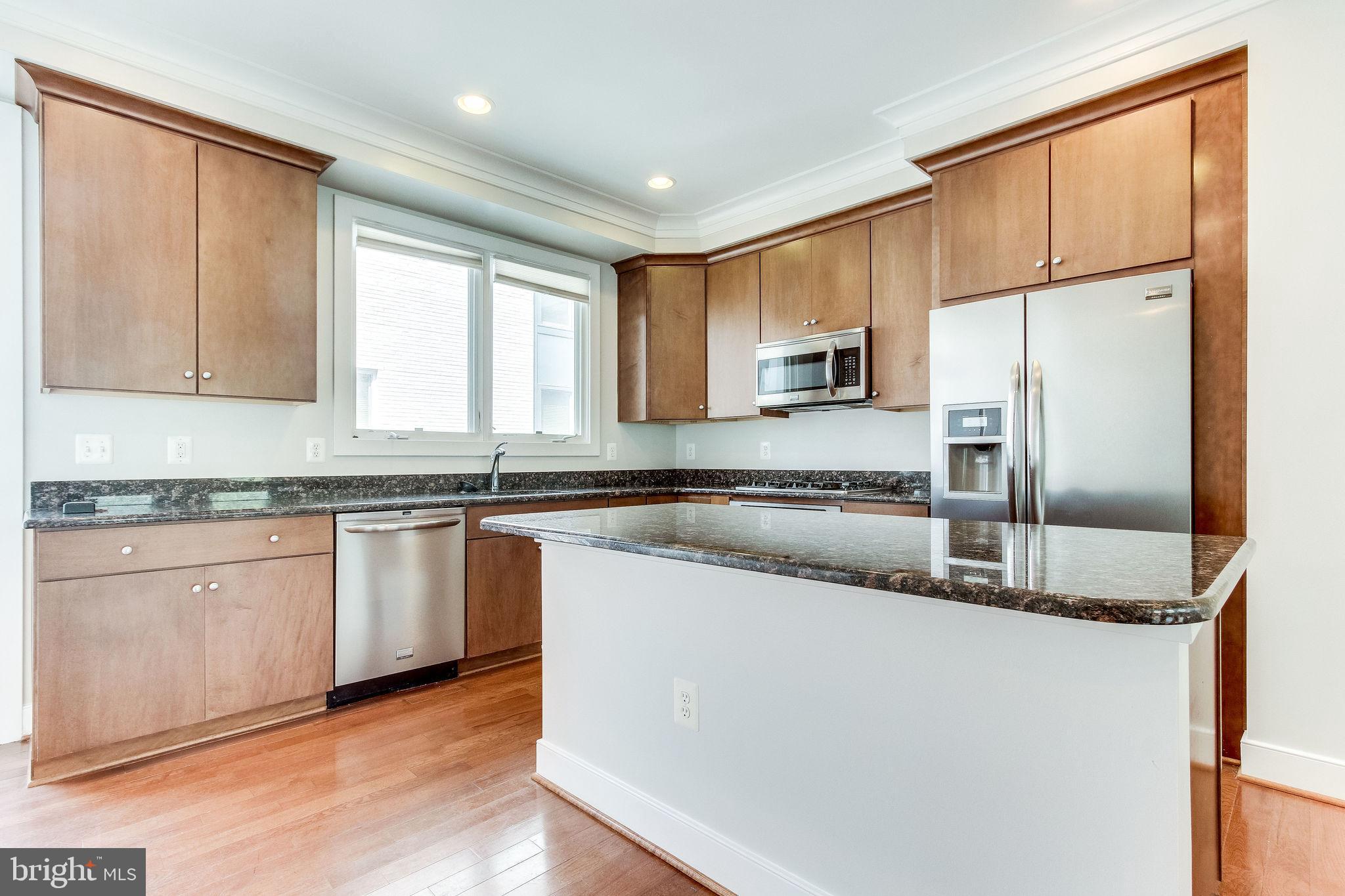 OLD TOWN COMMONS - Residential Lease