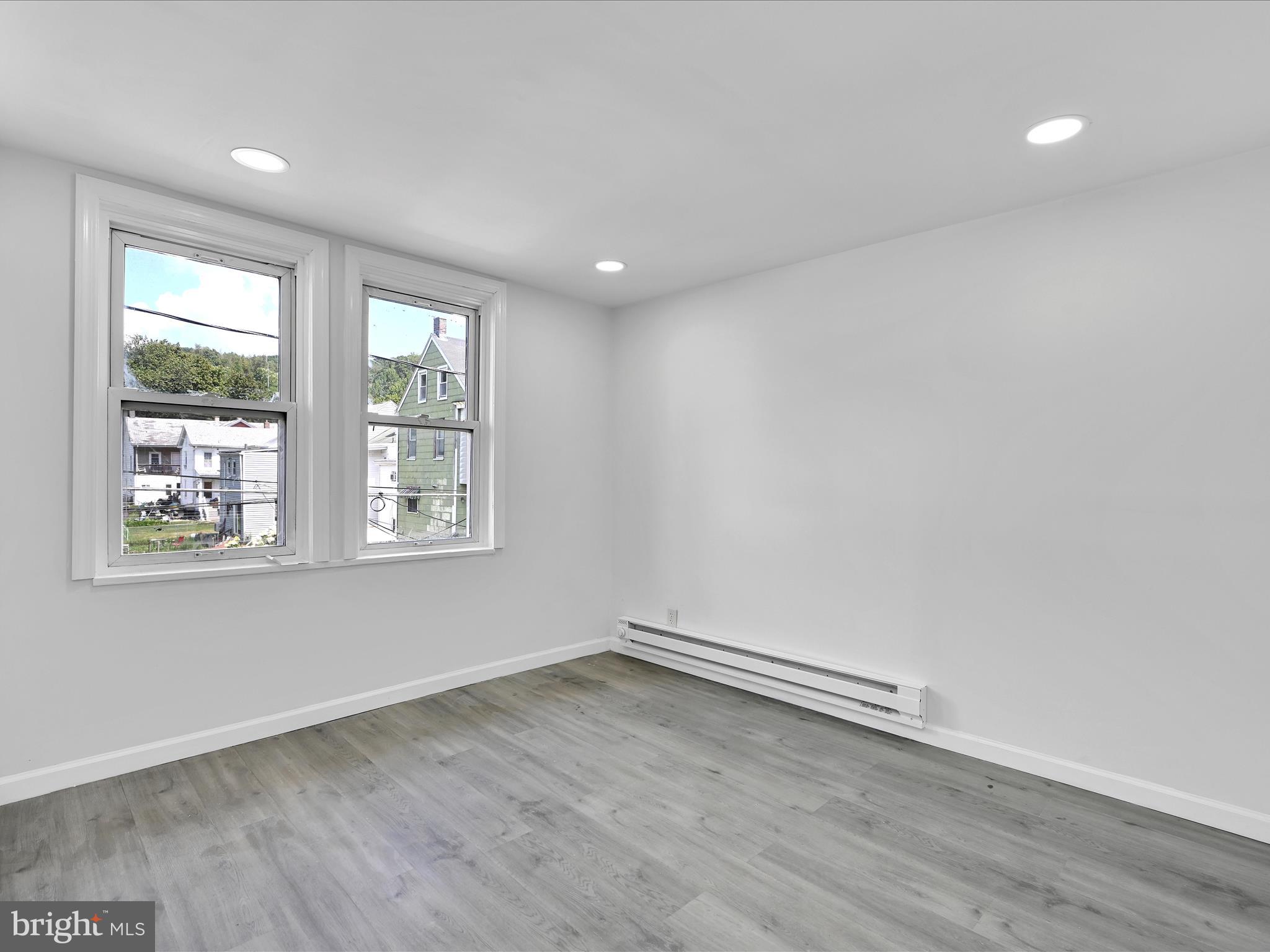 MOUNT CARMEL BORO - Residential